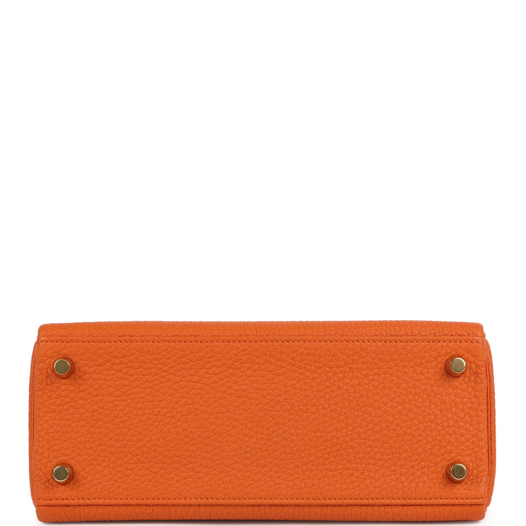 Kelly Retourne 25 Orange Togo Gold Hardware Bag