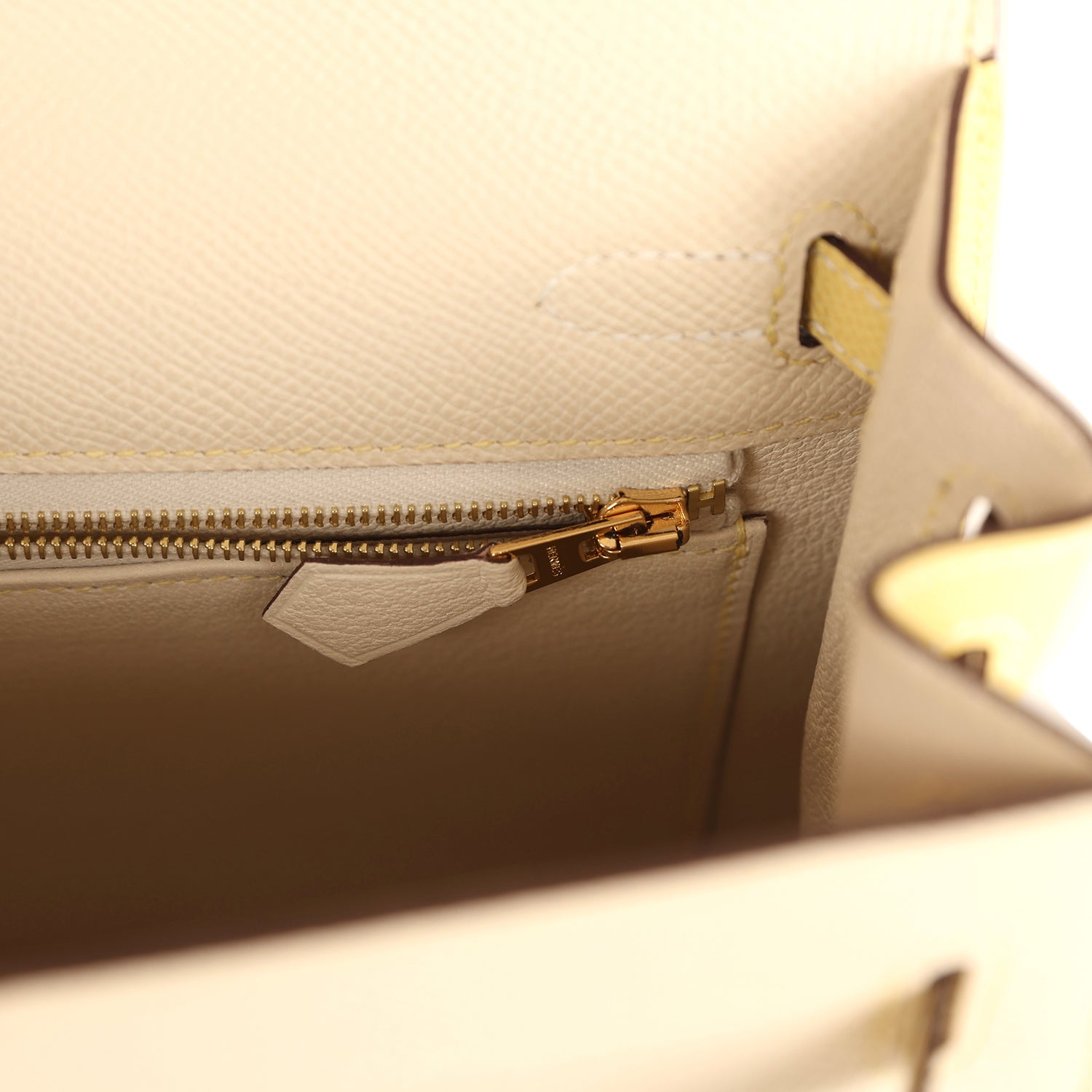 Kelly Sellier 25 Craie and Jaune Poussin Epsom Gold Hardware Bag