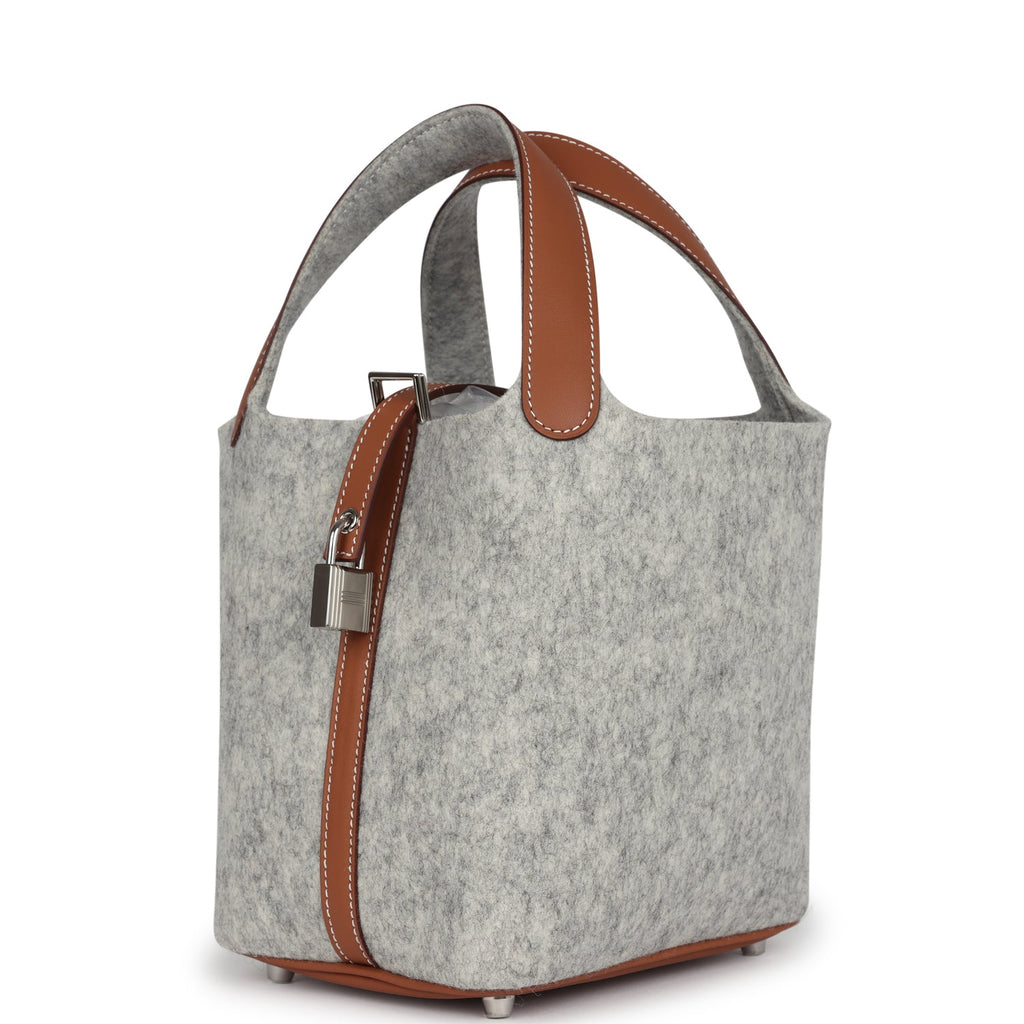Picotin Lock 18 Gris Clair Feutre and Gold Swift Palladium Hardware Bag