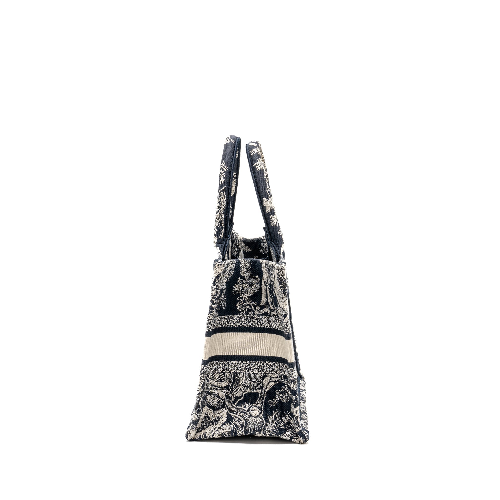 dior-small-book-tote-blue-white-toile-de-jouy-reverse-embroidery