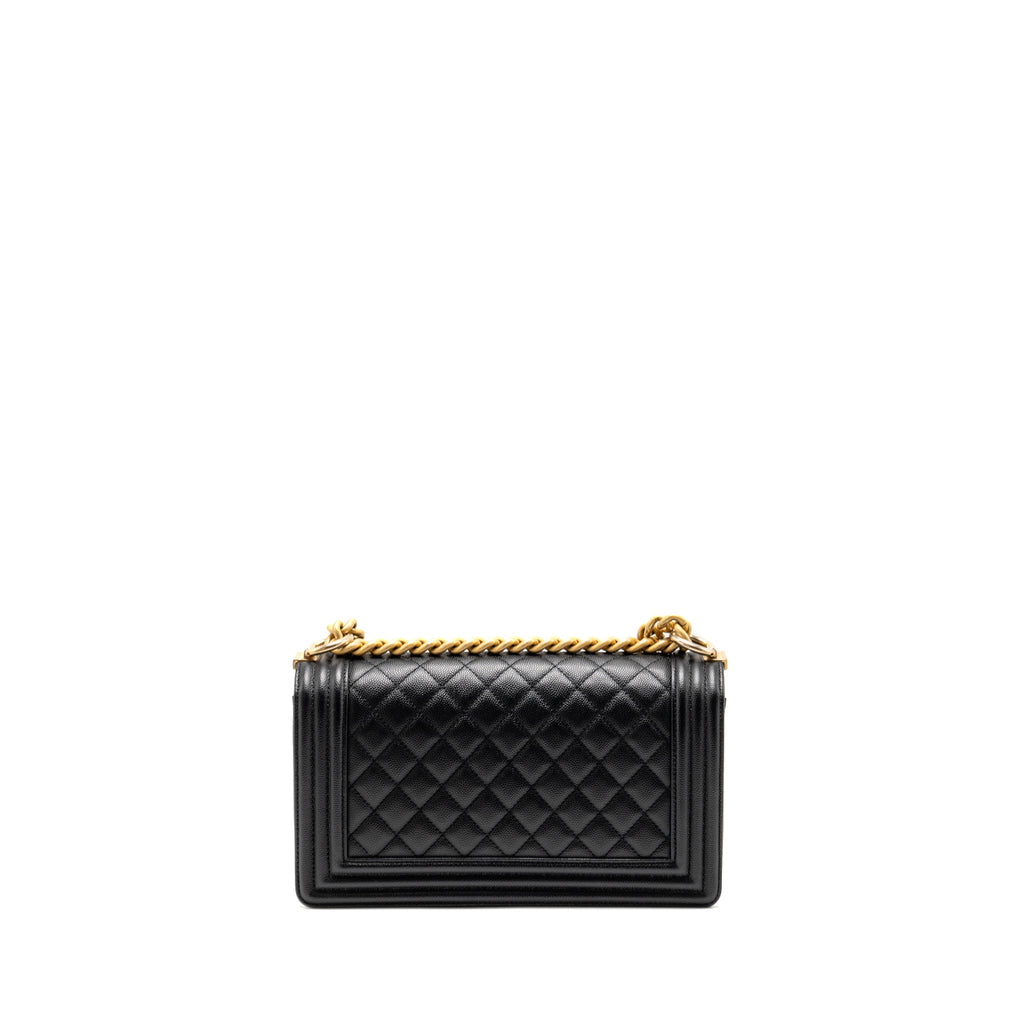 chanel-medium-boy-bag-caviar-black-ghw-copy