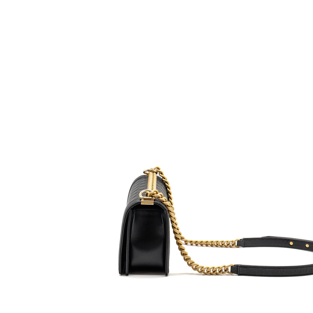 chanel-medium-boy-bag-caviar-black-ghw-copy