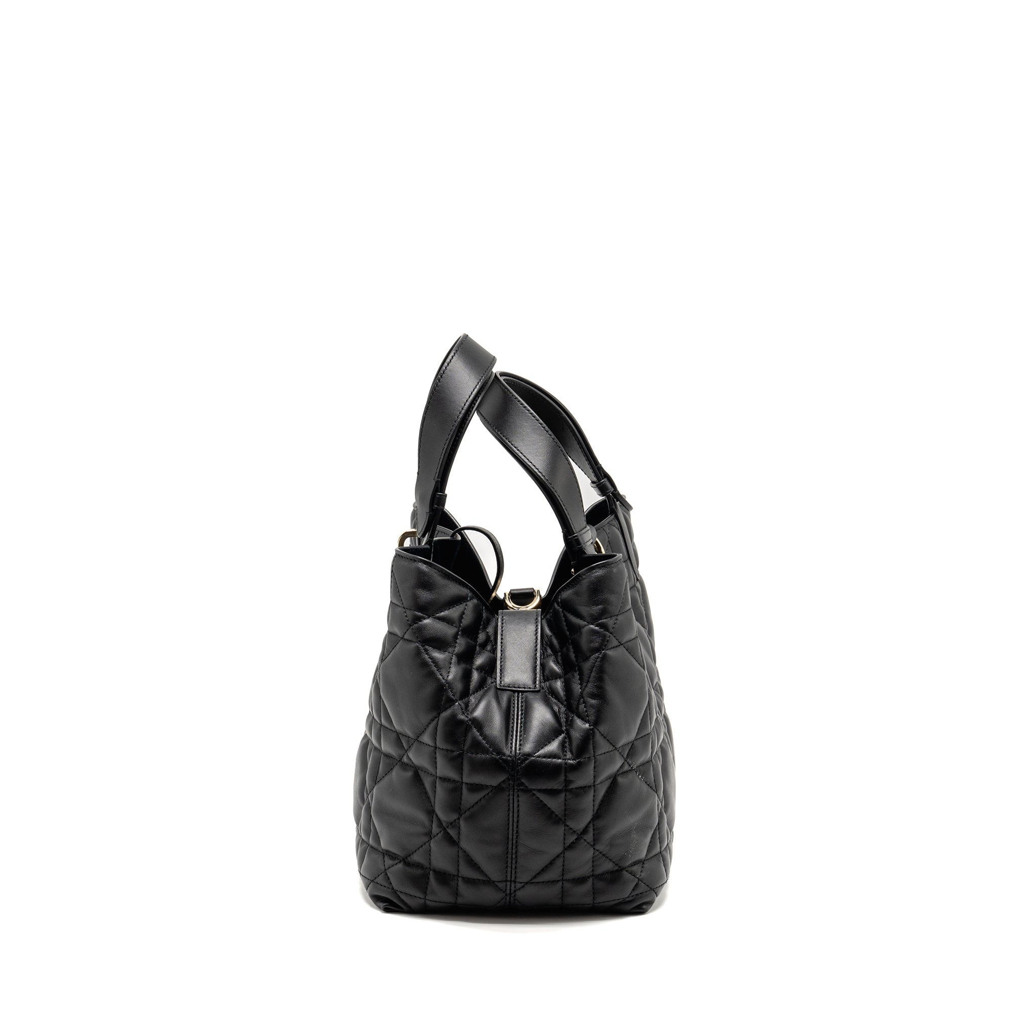 dior-medium-dior-toujours-tote-bag-macrocannage-calfskin-black-lghw