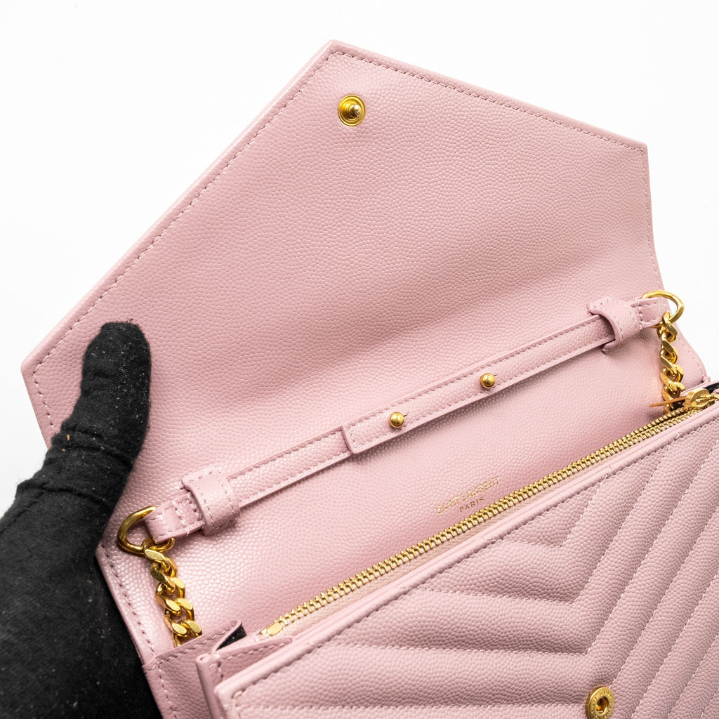 saint-laurent-ysl-cassandre-matelasse-wallet-on-chain-grained-calfskin-pink-ghw
