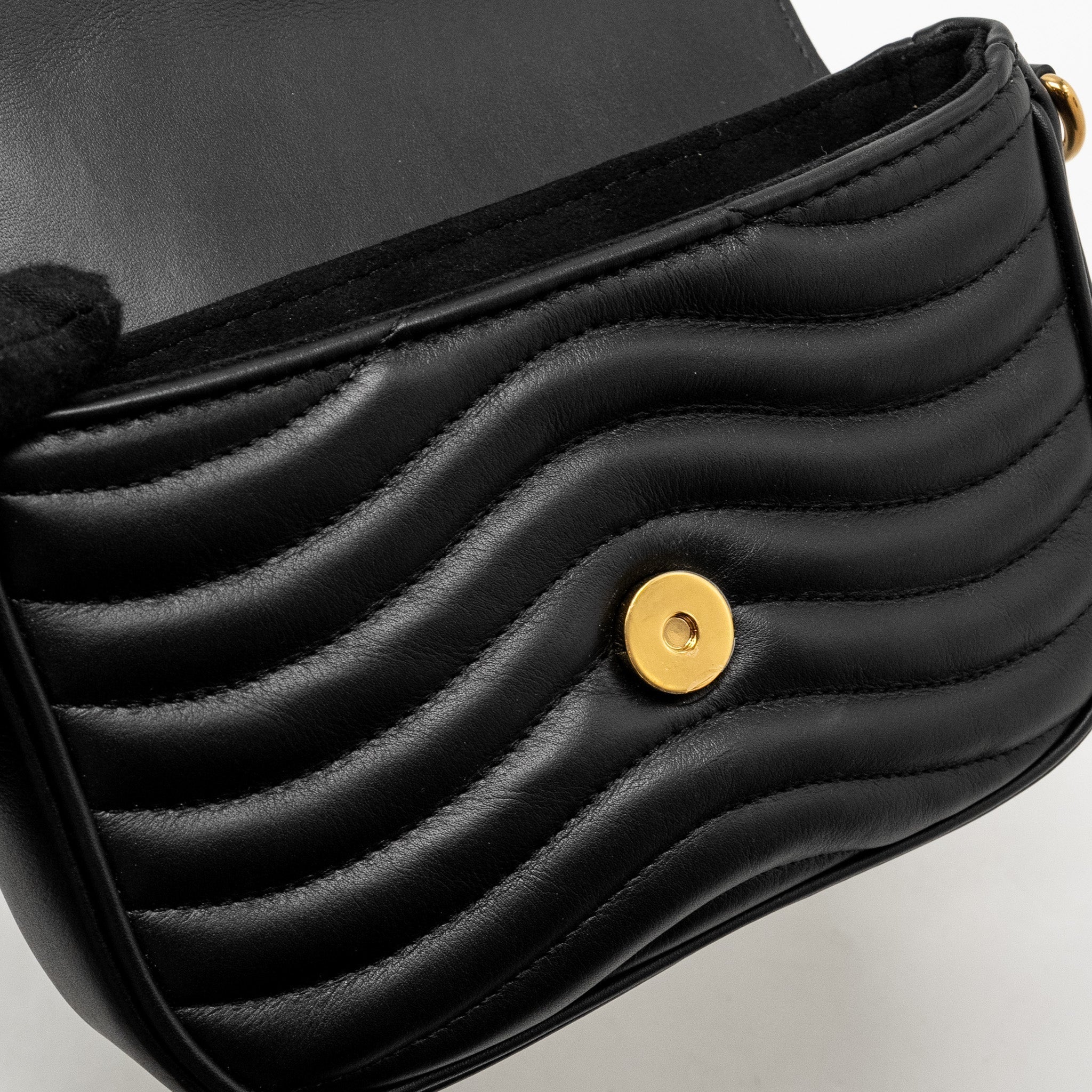 louis-vuitton-new-wave-multi-pochette-black-ghw