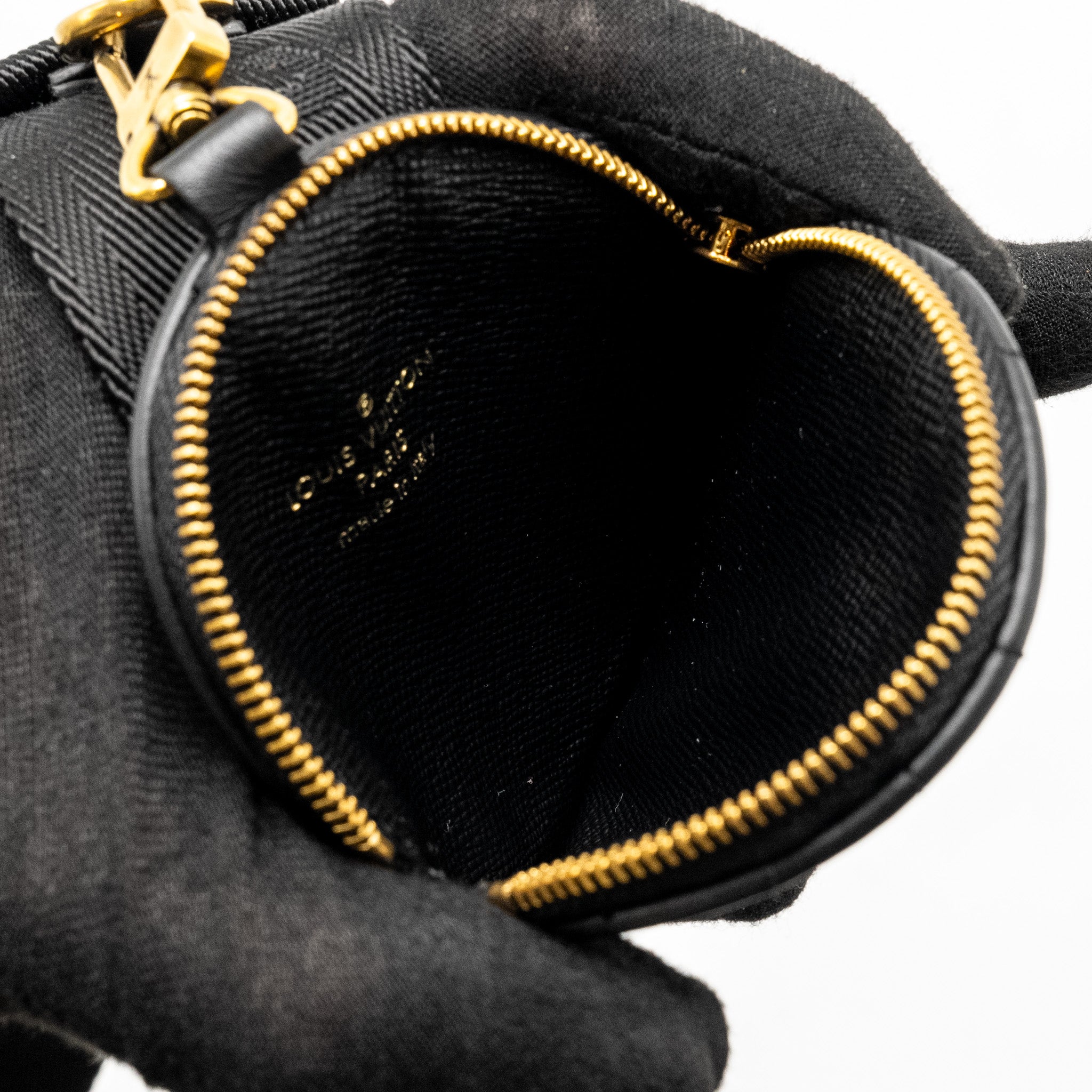 louis-vuitton-new-wave-multi-pochette-black-ghw