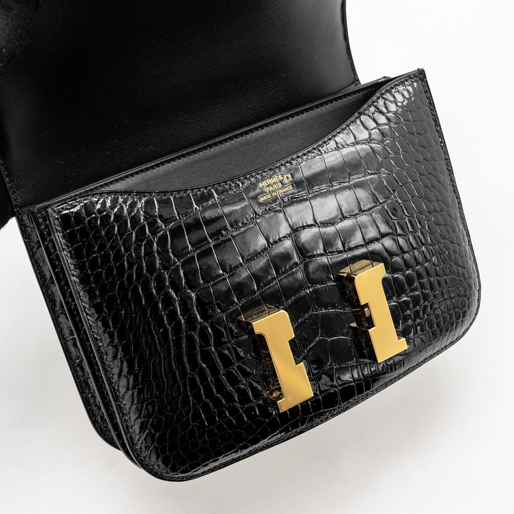 hermes-mini-constance-shiny-alligator-mississippiensis-black-ghw-stamp-u