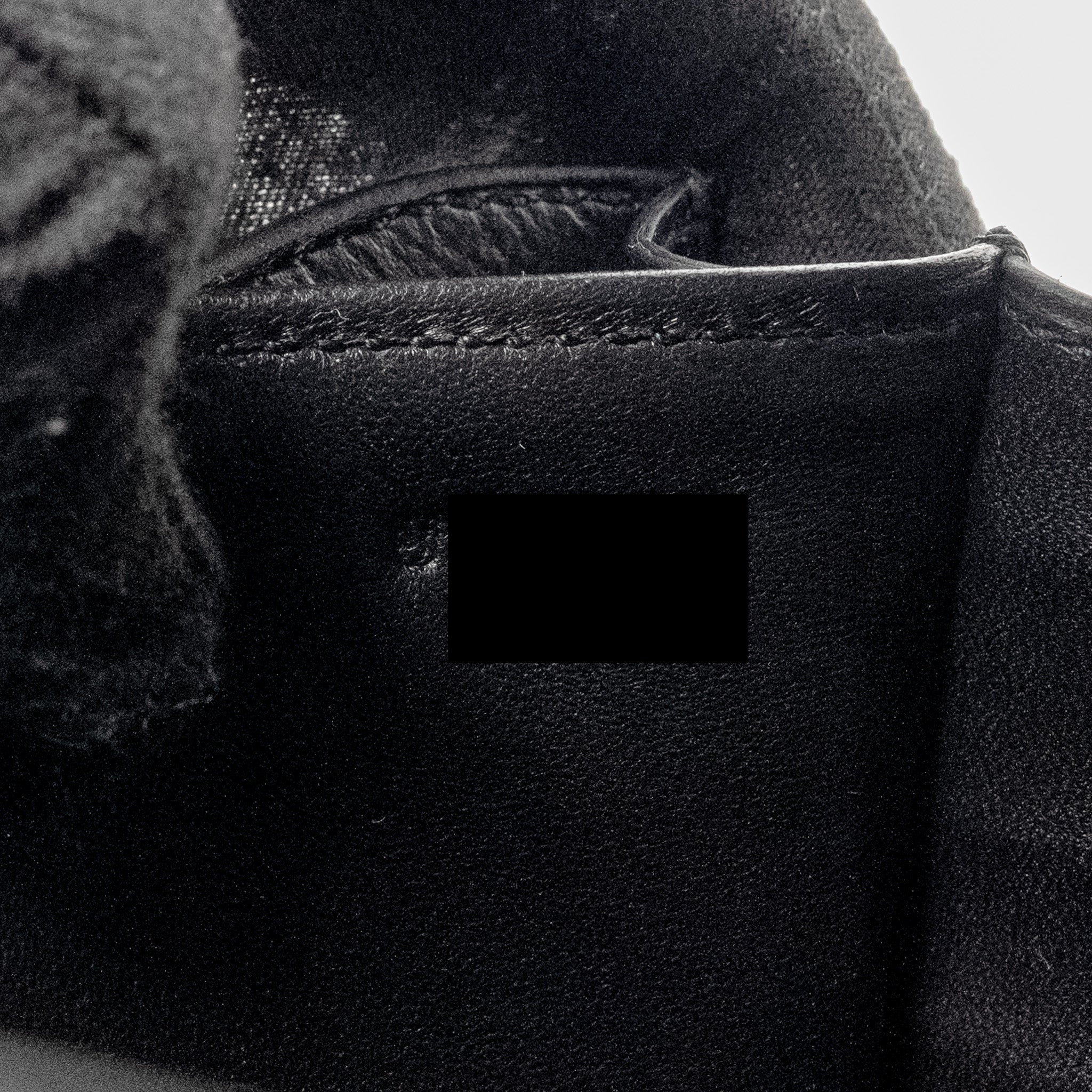 hermes-mini-constance-shiny-alligator-mississippiensis-black-ghw-stamp-u