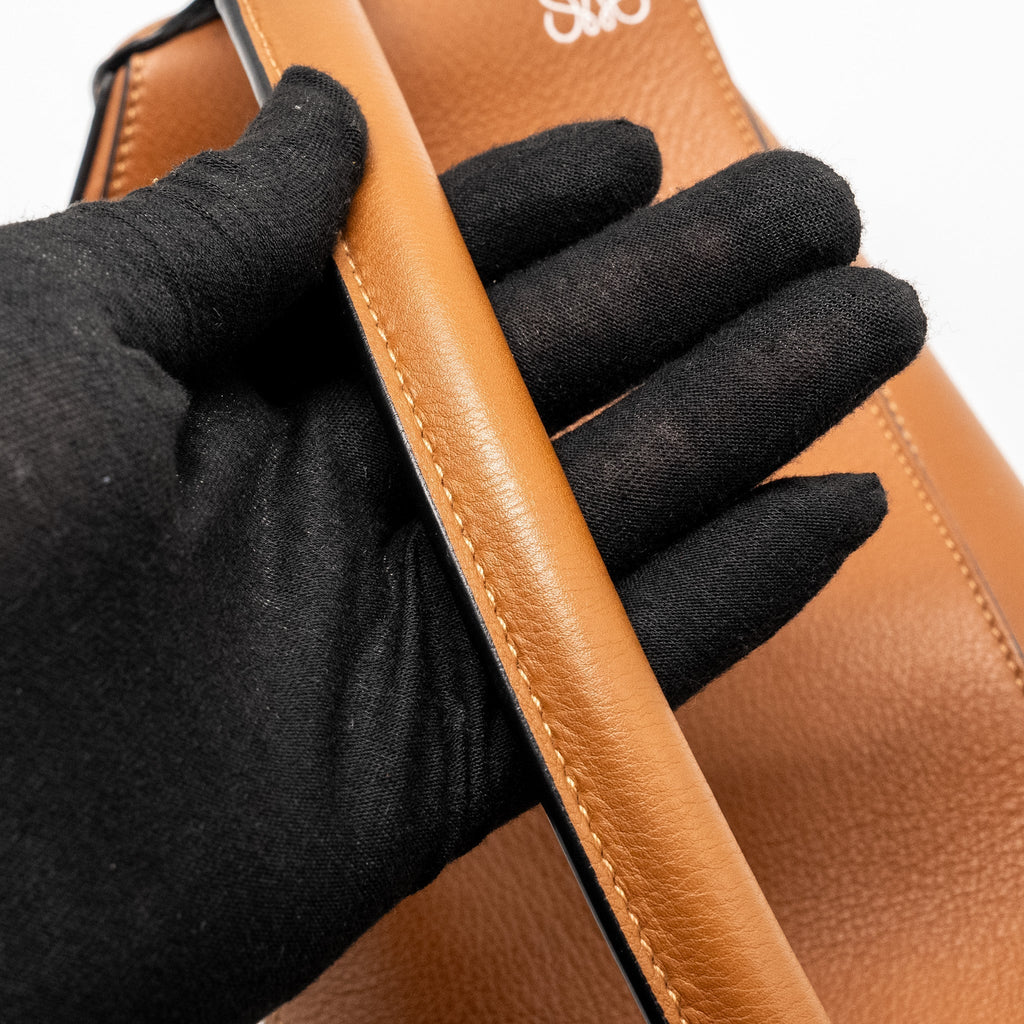 loewe-medium-puzzle-bag-calfskin-tan-shw