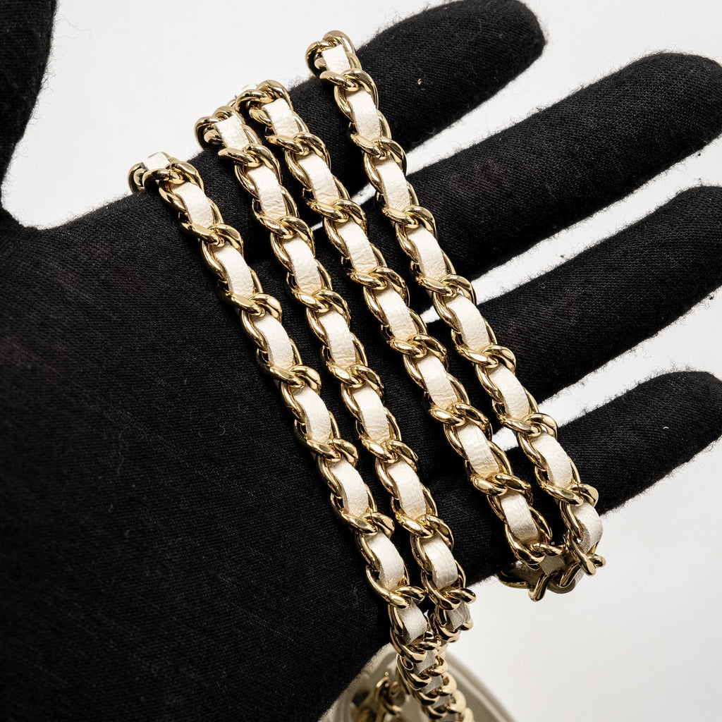 chanel-mini-31-clutch-with-chain-shiny-calfskin-white-lghw-microchip-1