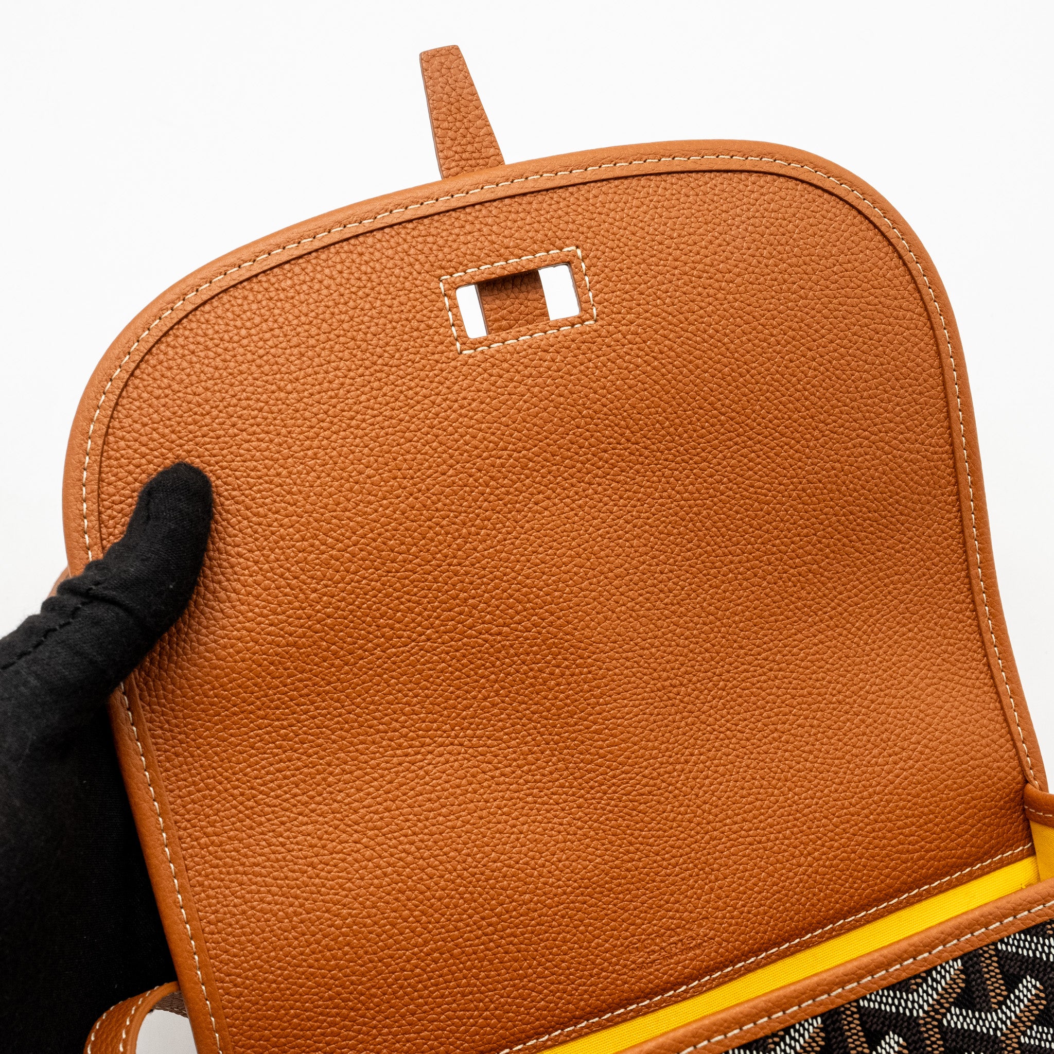 goyard-belvedere-pm-messenger-bag-goyardline-canvas-calfskin-black-tan-shw-copy