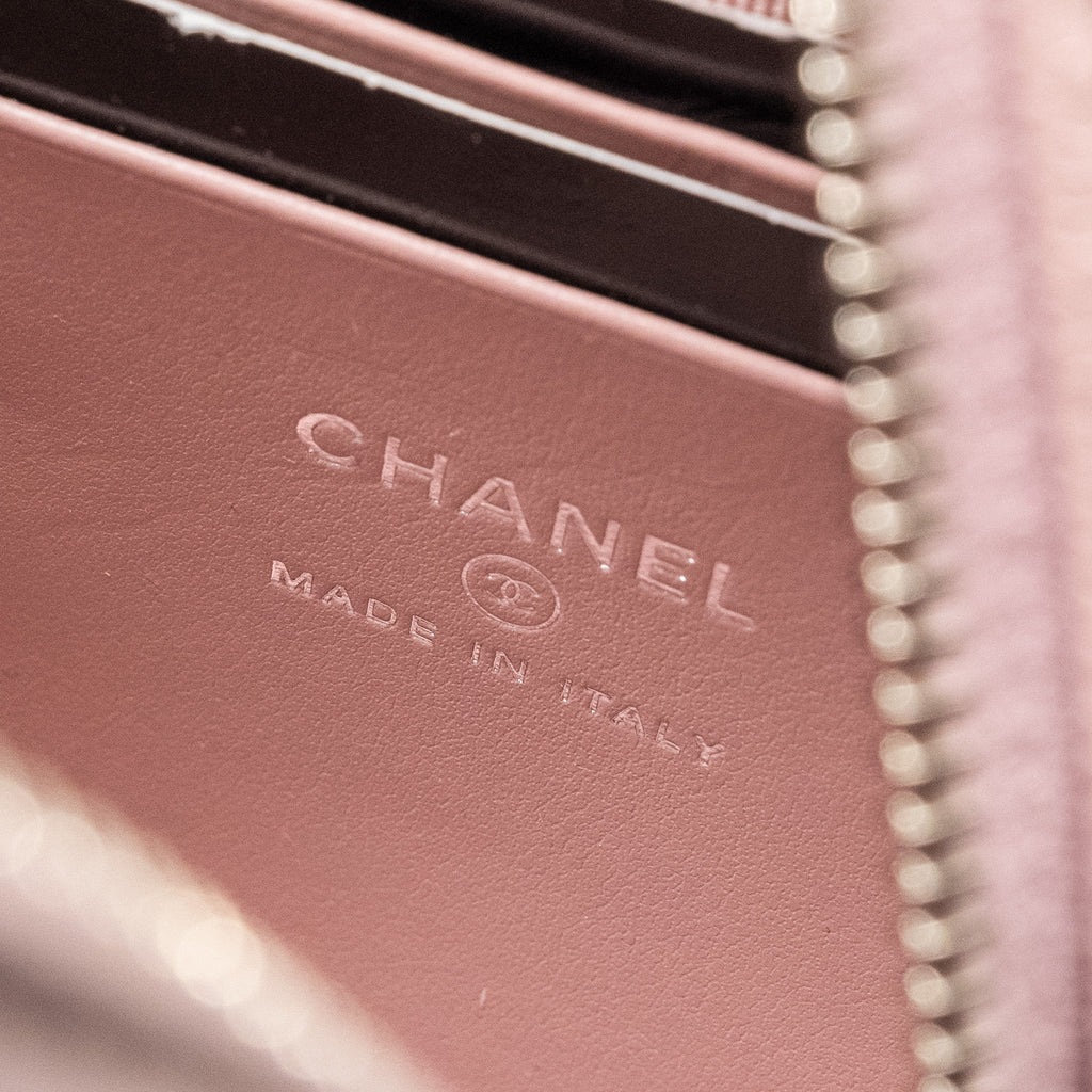 chanel-24p-classic-mini-backpack-caviar-light-pink-shw-microchip-copy-1