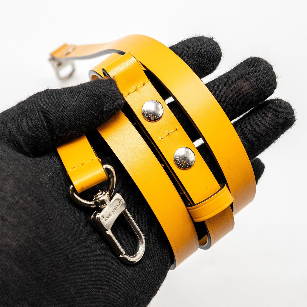 louis-vuitton-neo-noe-bb-epi-leather-black-saffron-multicolor-shw