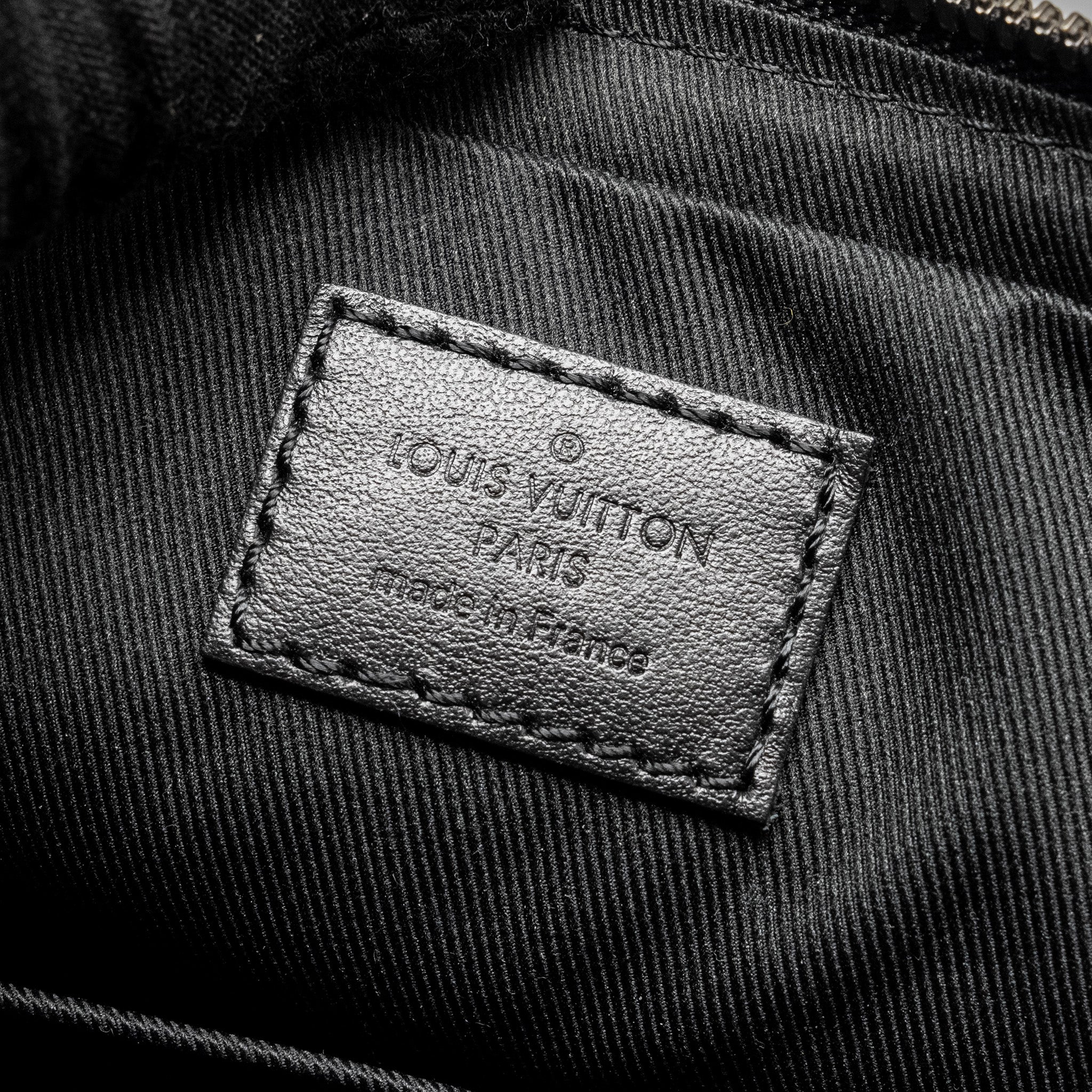 louis-vuitton-trio-messanger-monogram-eclipse-canvas-black-black-hardware