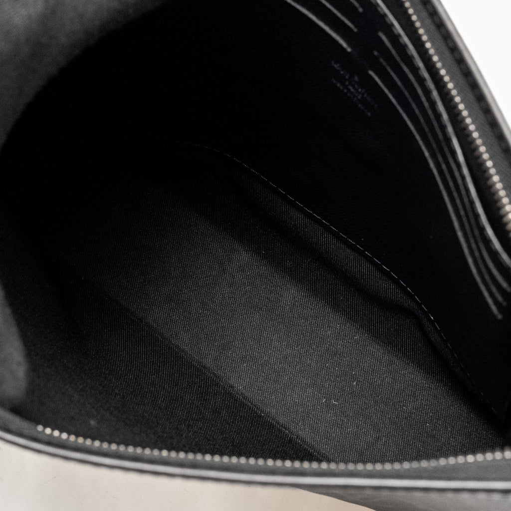 louis-vuitton-pochette-voyage-monogram-canvas-black-shw