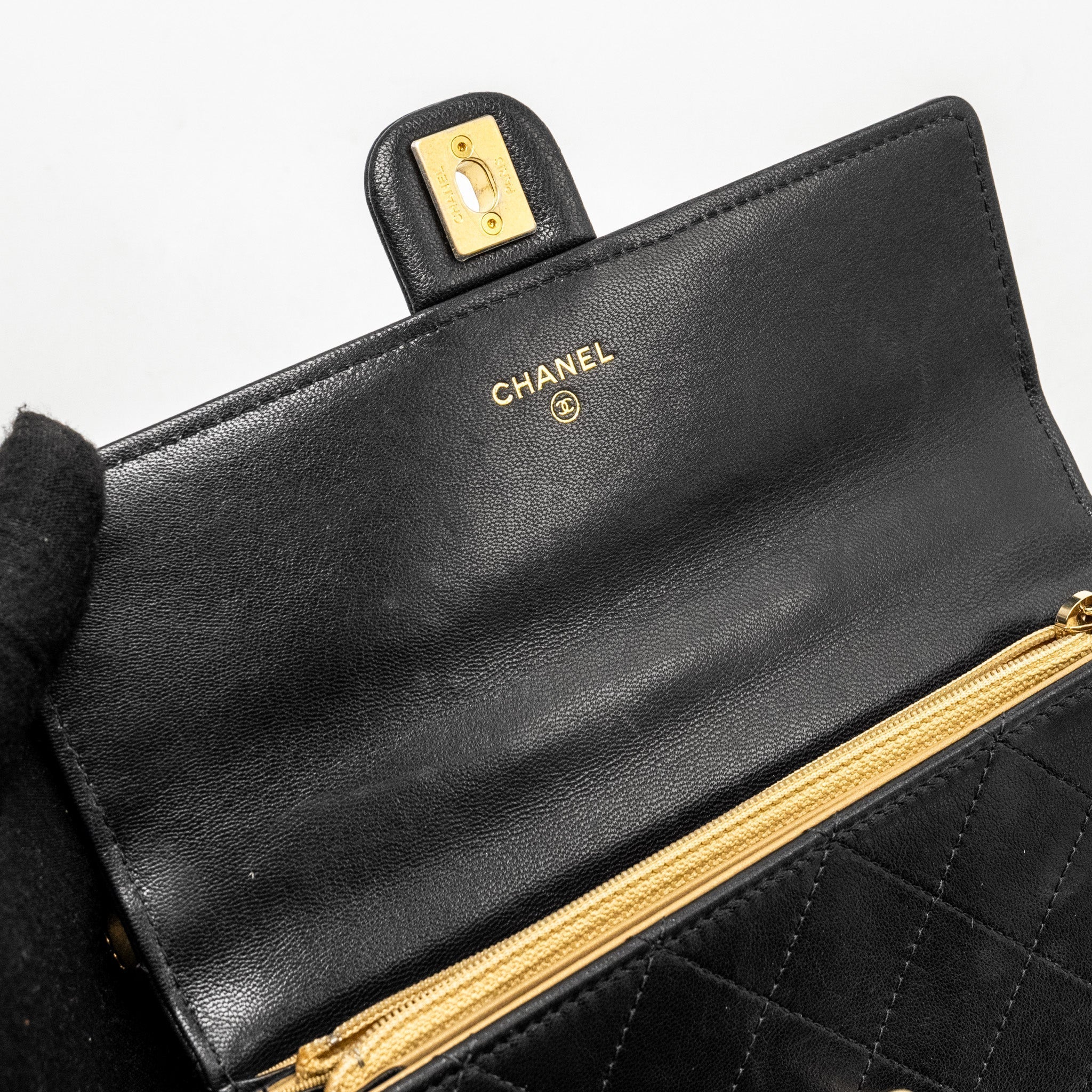 chanel-quilted-pearl-long-wallet-on-chain-goatskin-black-ghw