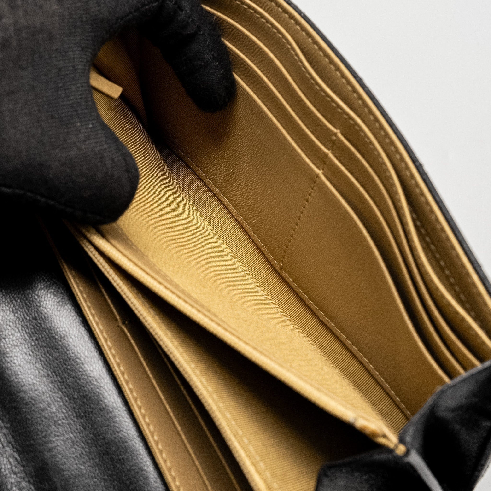chanel-quilted-pearl-long-wallet-on-chain-goatskin-black-ghw