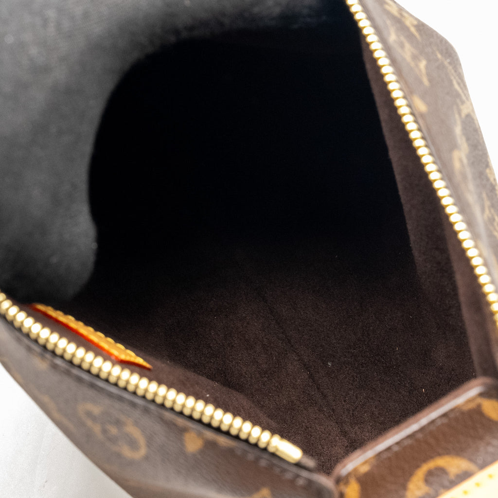 louis-vuitton-side-trunk-mm-monogram-canvas-ghw