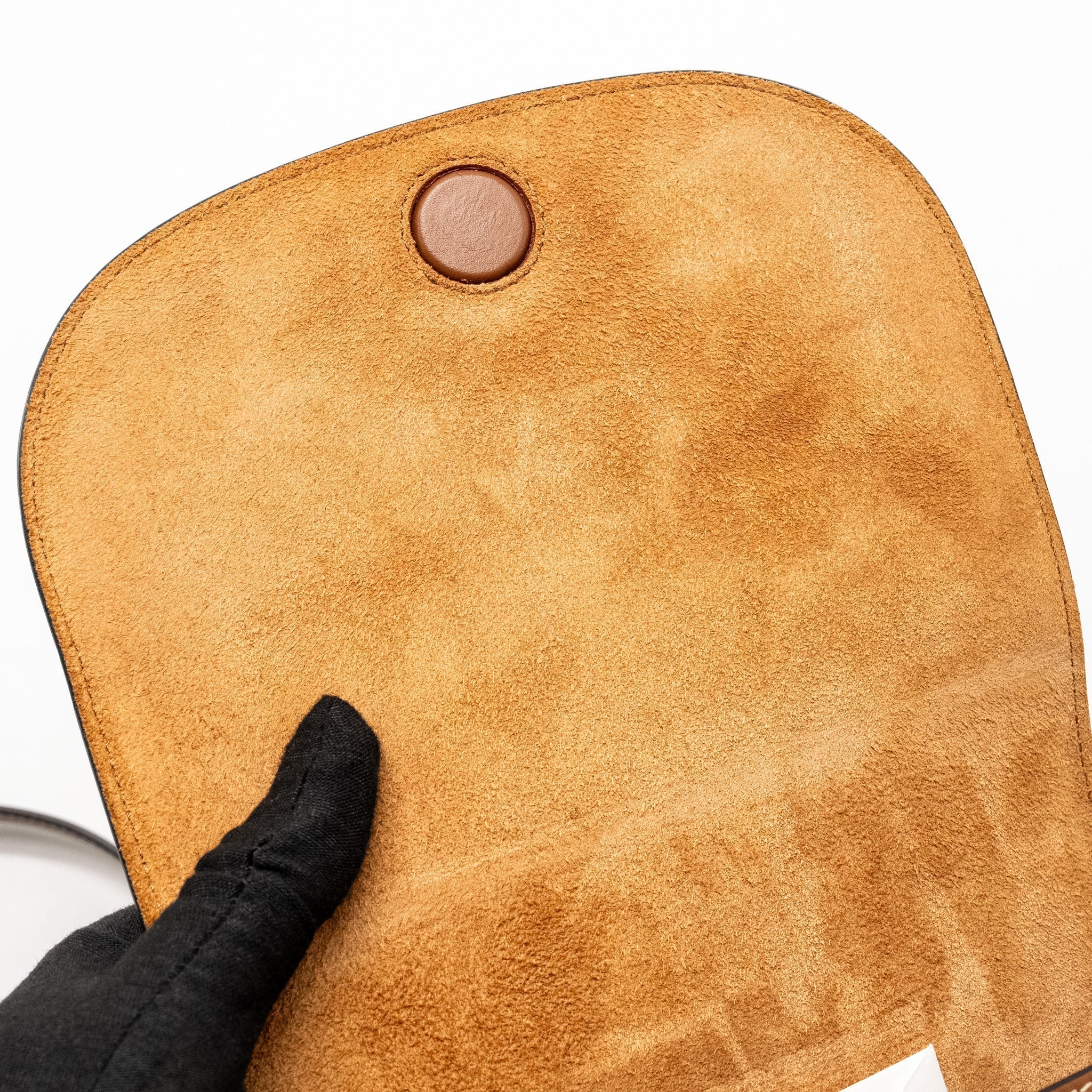 celine-folco-cuir-triomphe-smooth-calfskin-tan-ghw