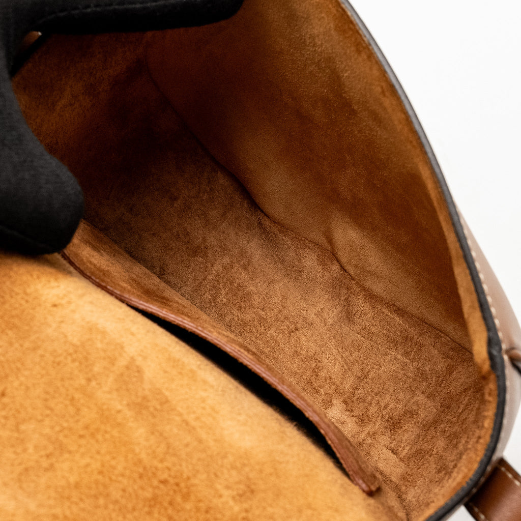 celine-folco-cuir-triomphe-smooth-calfskin-tan-ghw