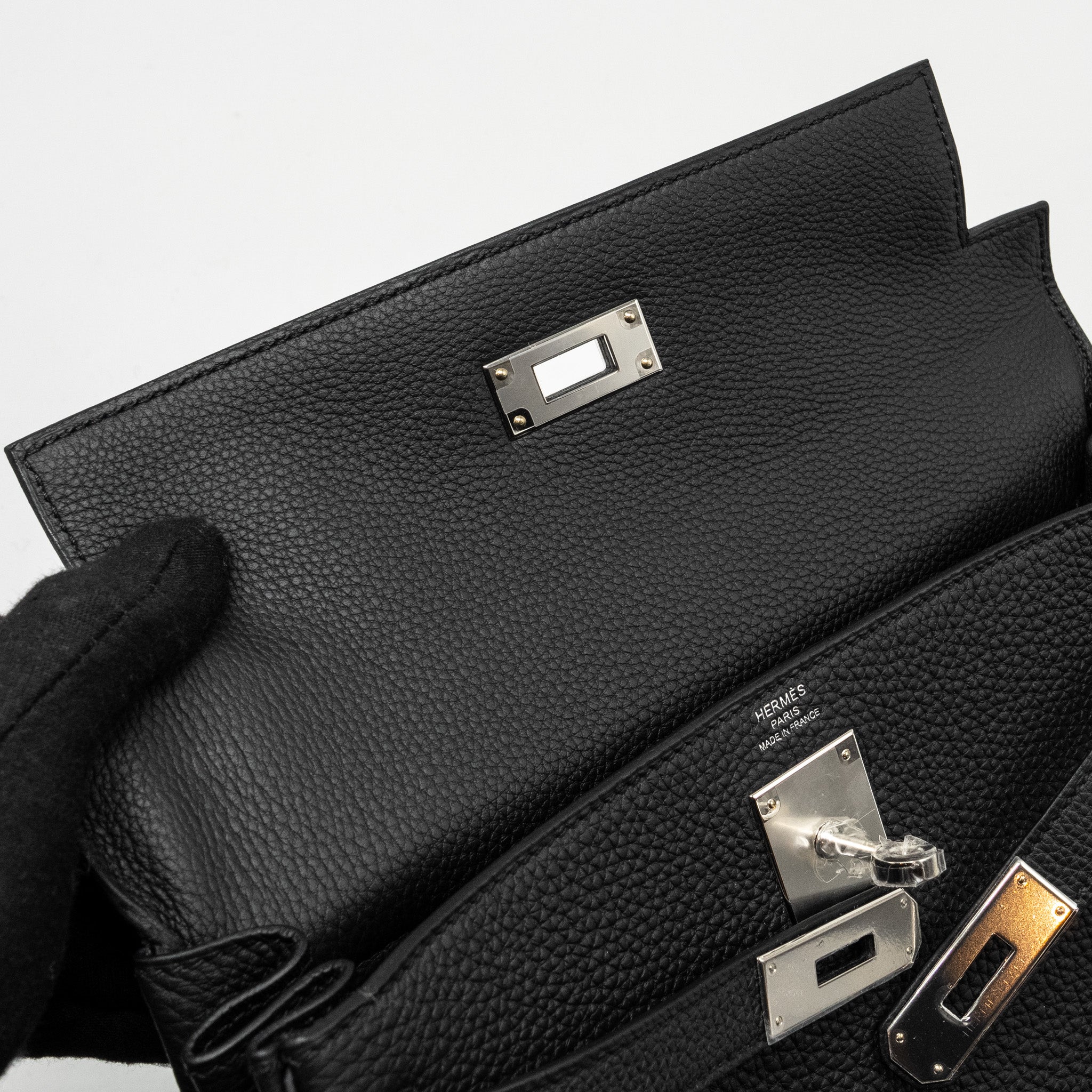 hermes-kelly-28-togo-black-shw-stamp-w