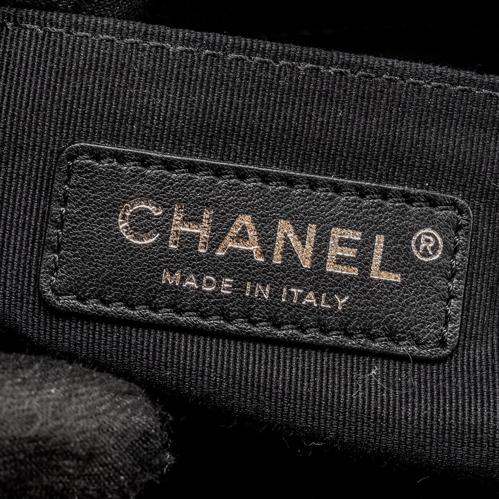 chanel-medium-boy-bag-caviar-black-ruthenium-silver-hardware-microchip