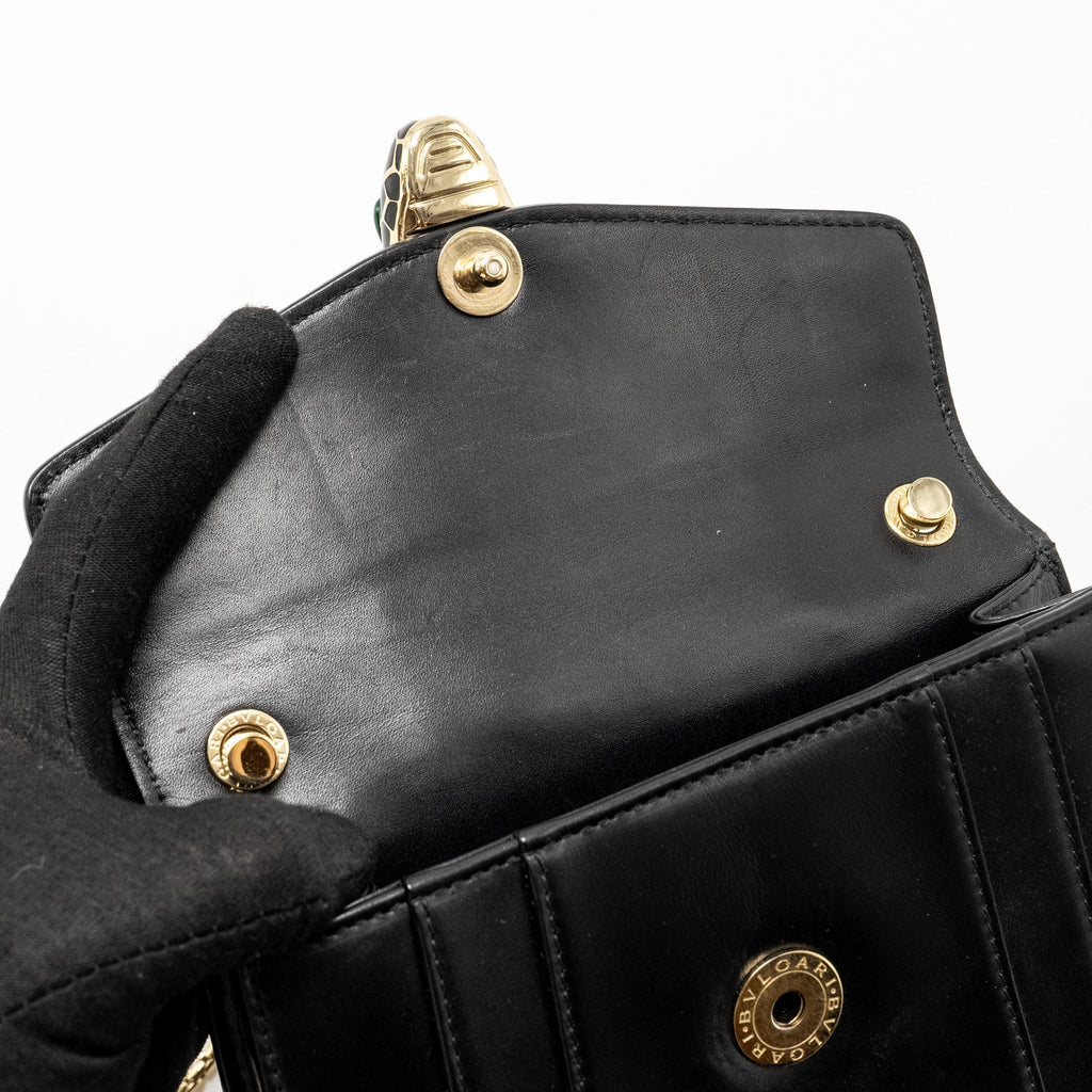 bvlgari-serpenti-forever-crossbody-bag-calfskin-black-lghw-1