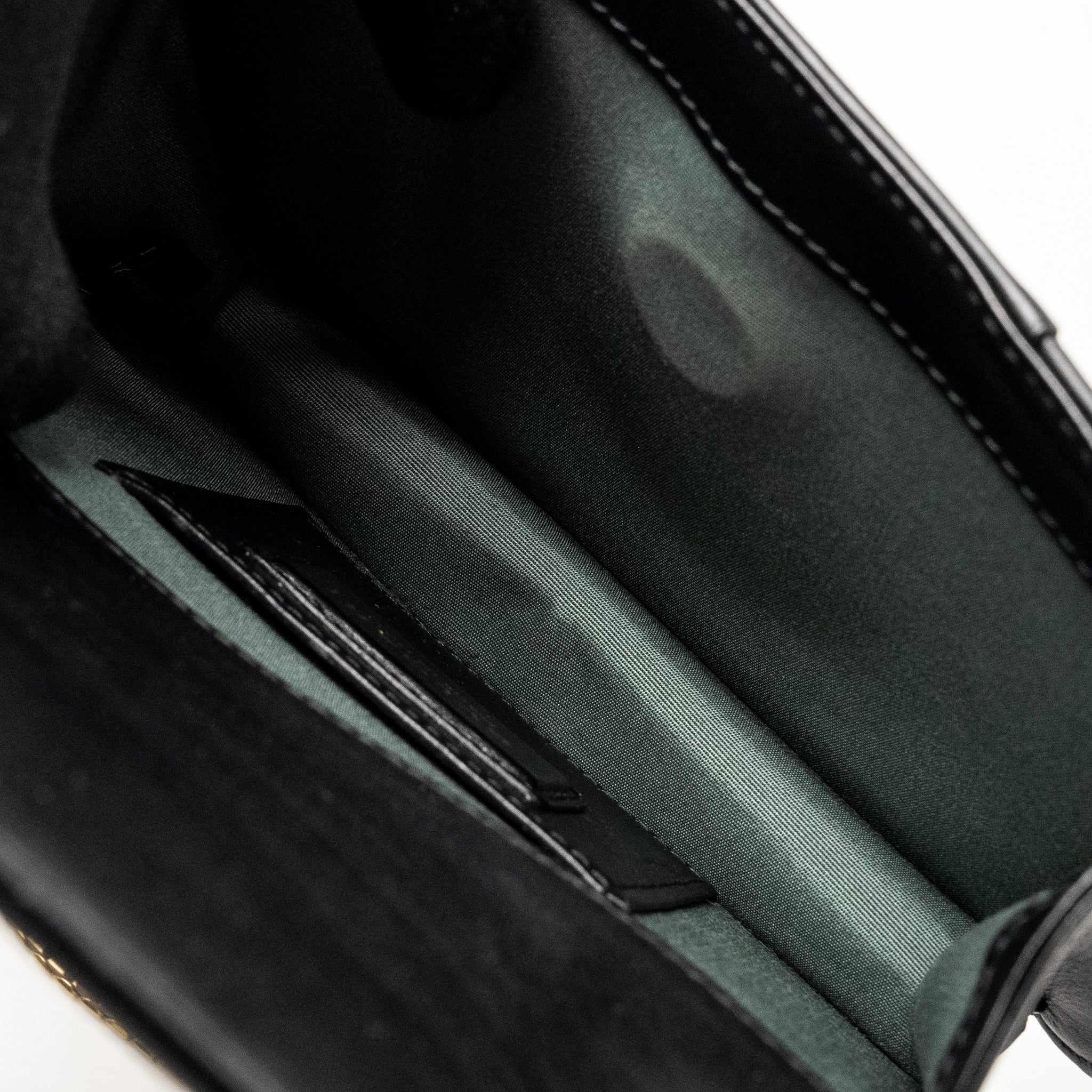 bvlgari-serpenti-forever-crossbody-bag-calfskin-black-lghw-1