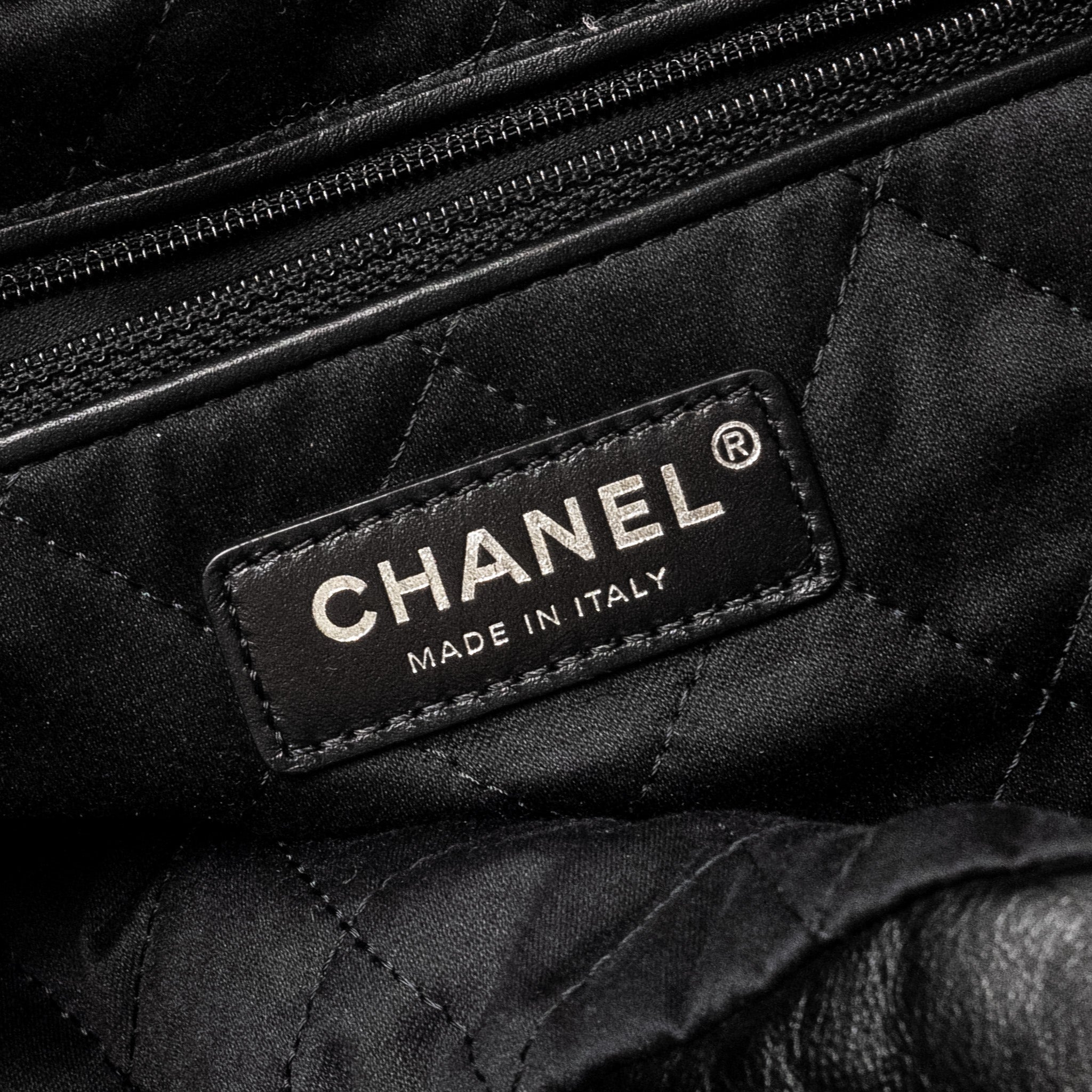 chanel-medium-22-shiny-calfskin-black-shw-microchip