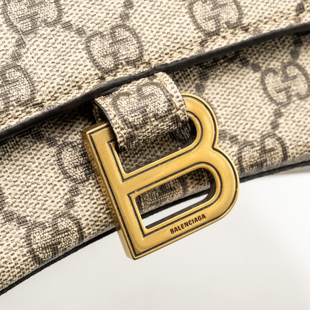 balenciaga-x-gucci-hourglass-s-gg-supreme-canvas-ghw