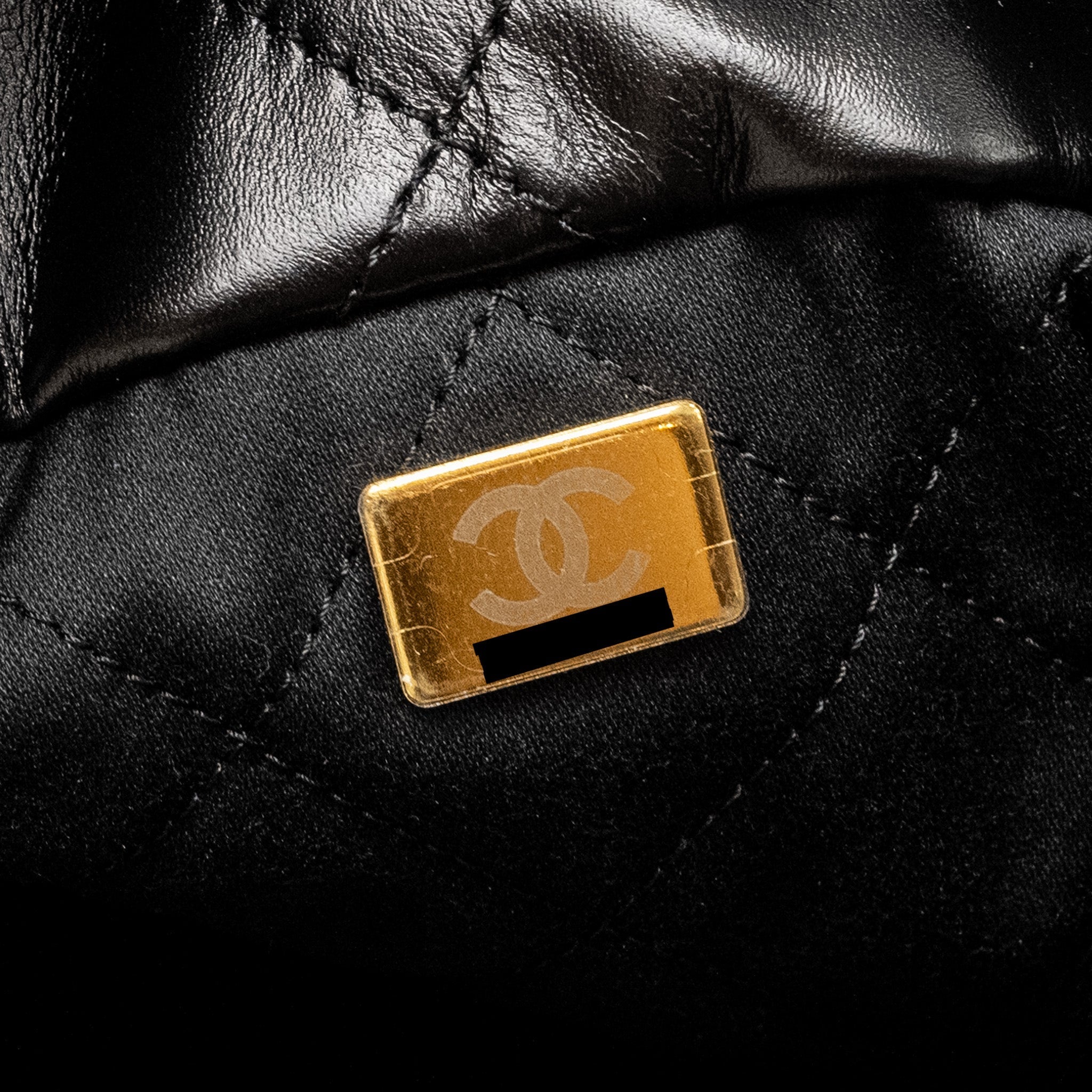 chanel-medium-22-bag-shiny-calfskin-black-ghw-microchip-copy-1