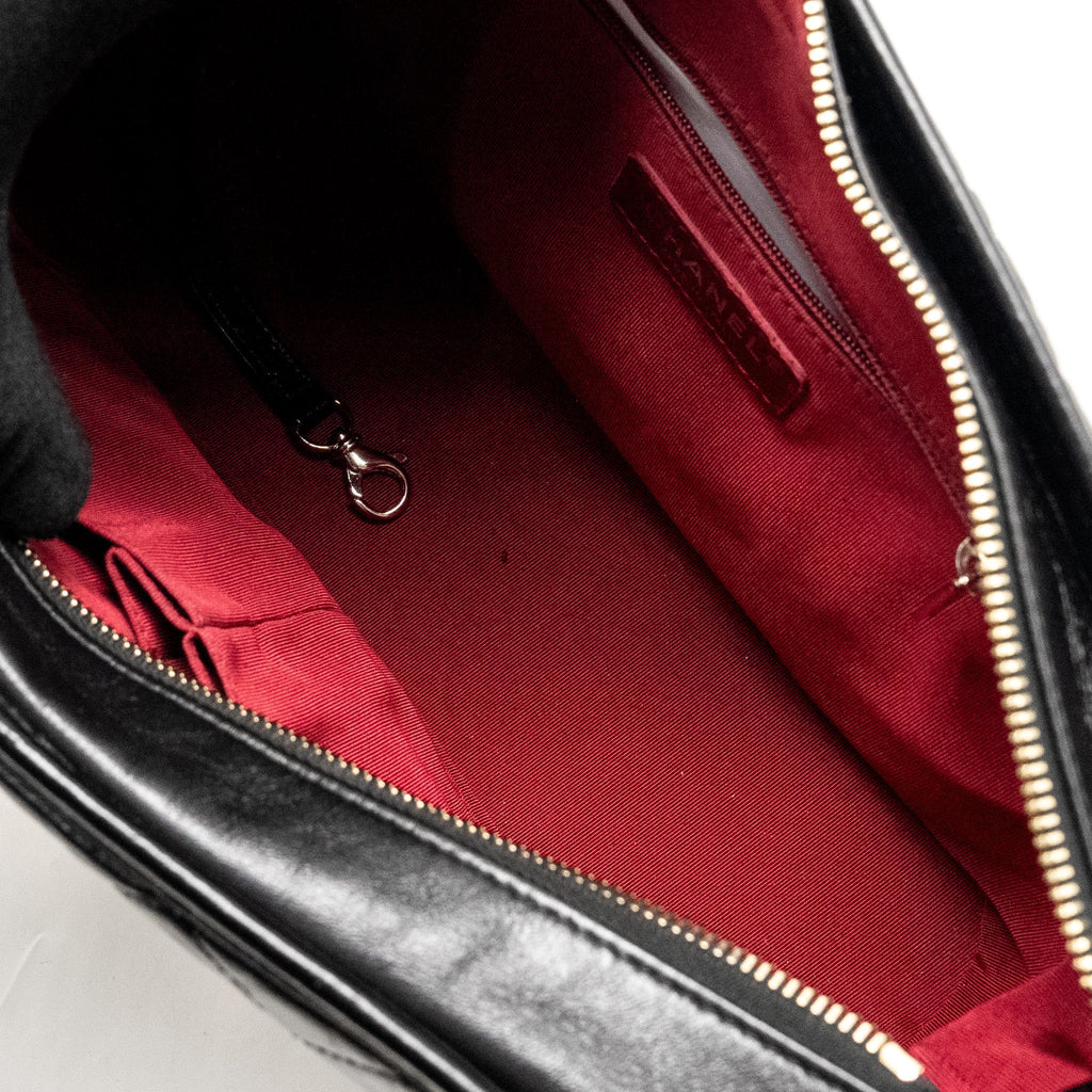 chanel-gabrielle-hobo-bag-calfskin-black-multicolour-hardware