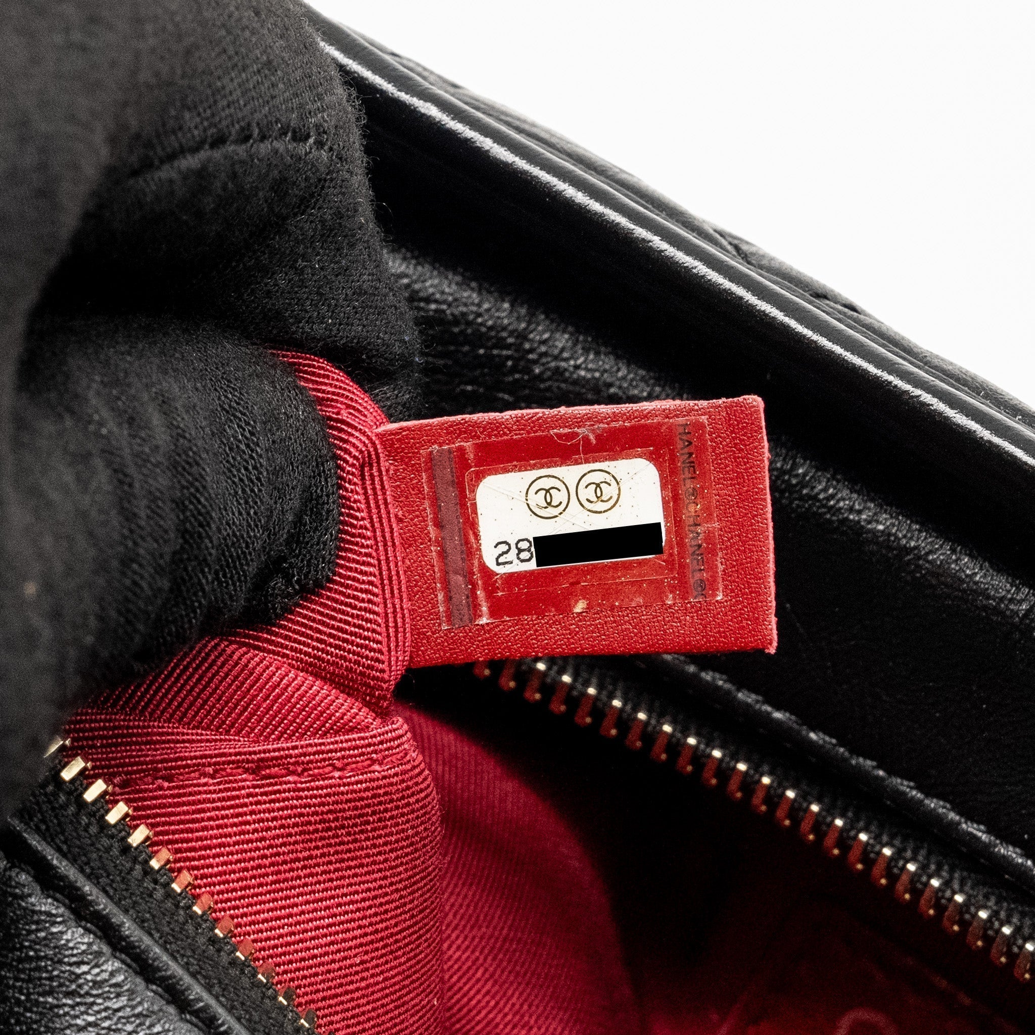 chanel-gabrielle-hobo-bag-calfskin-black-multicolour-hardware