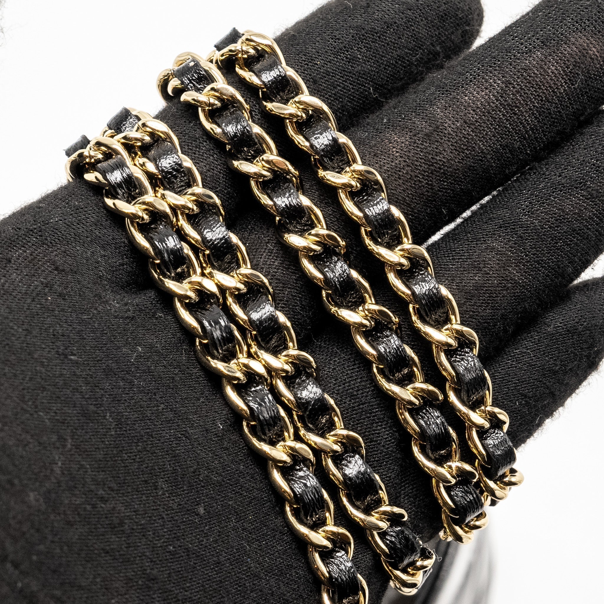 chanel-mini-31-clutch-with-chain-shiny-lambskin-black-lghw-microchip