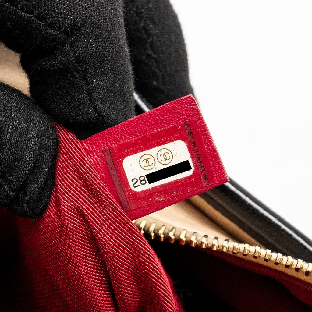 chanel-small-gabrielle-hobo-bag-aged-calfskin-beige-black-multicolour-hardware-1