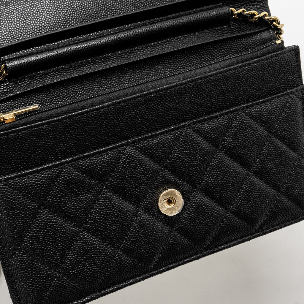 chanel-wallet-on-chain-black