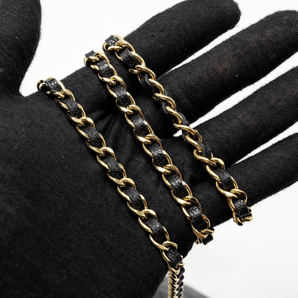 chanel-wallet-on-chain-black