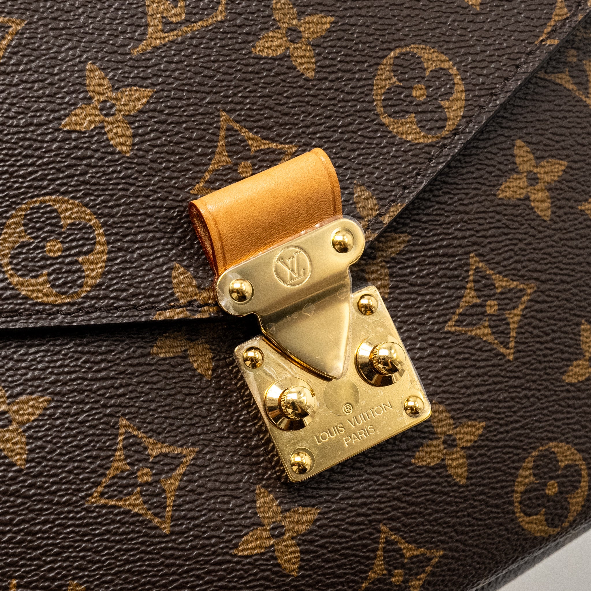 louis-vuitton-pochette-metis