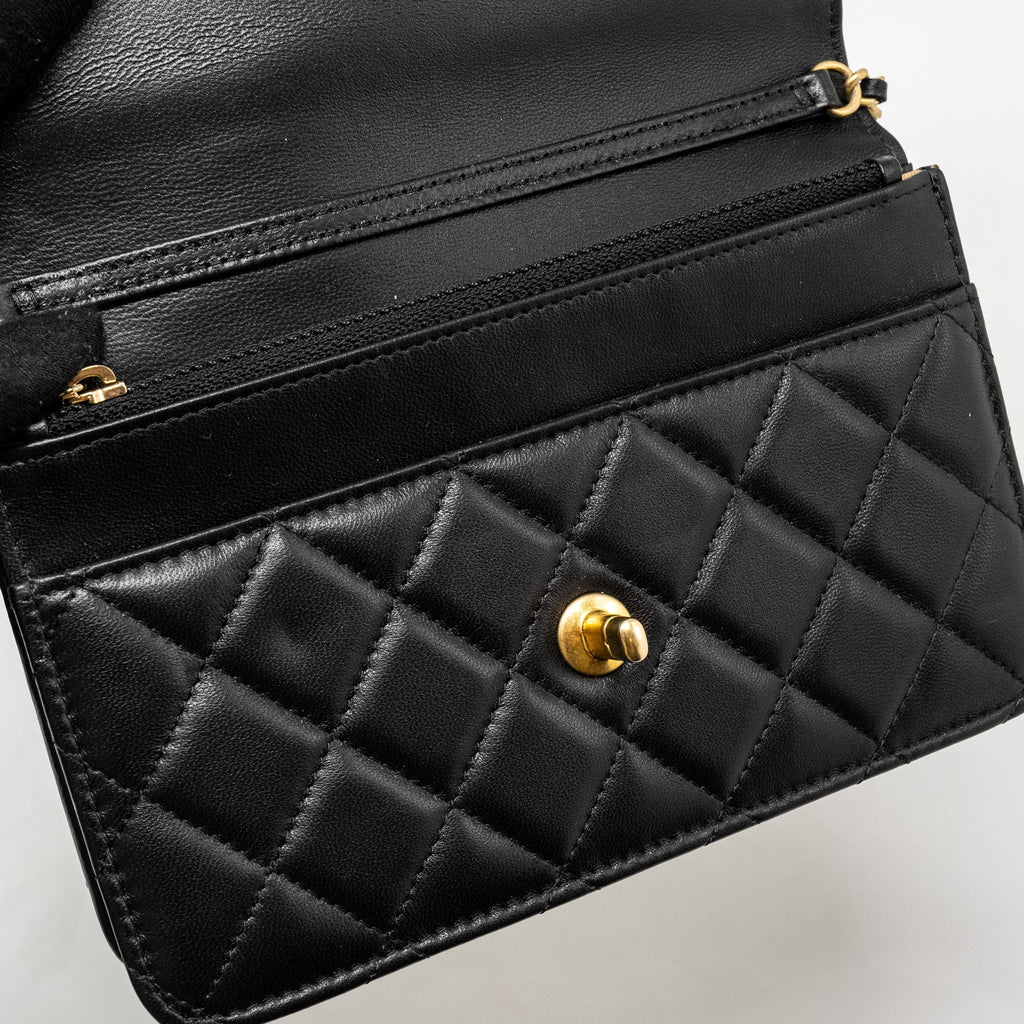 chanel-pearl-crush-wallet-on-chain-lambskin-black-ghw-microchip-copy-1