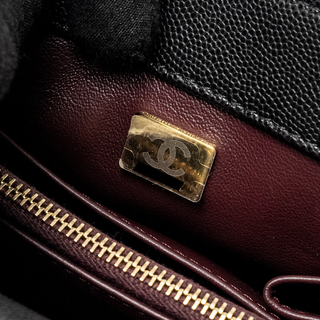 chanel-medium-coco-handle-limited-edition-caviar-black-ghw-microchip