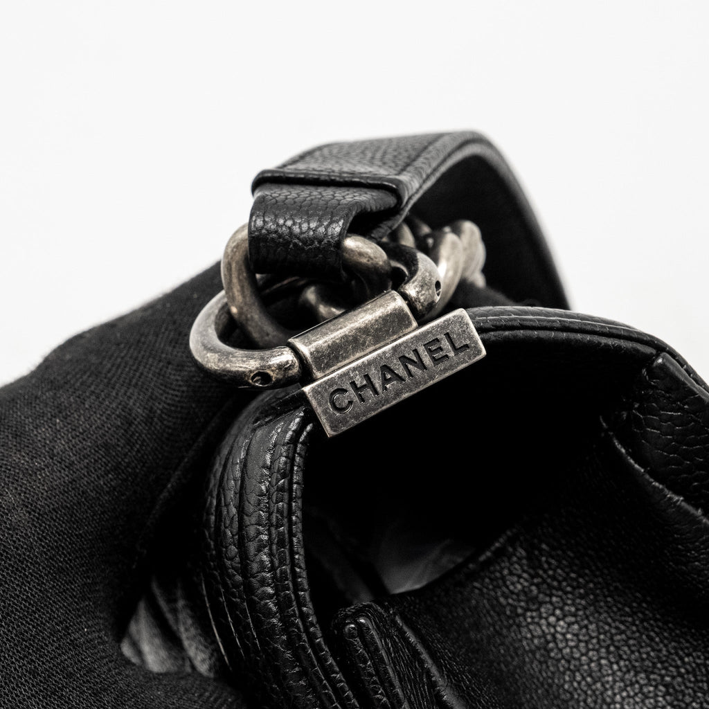 chanel-boy-bag-black