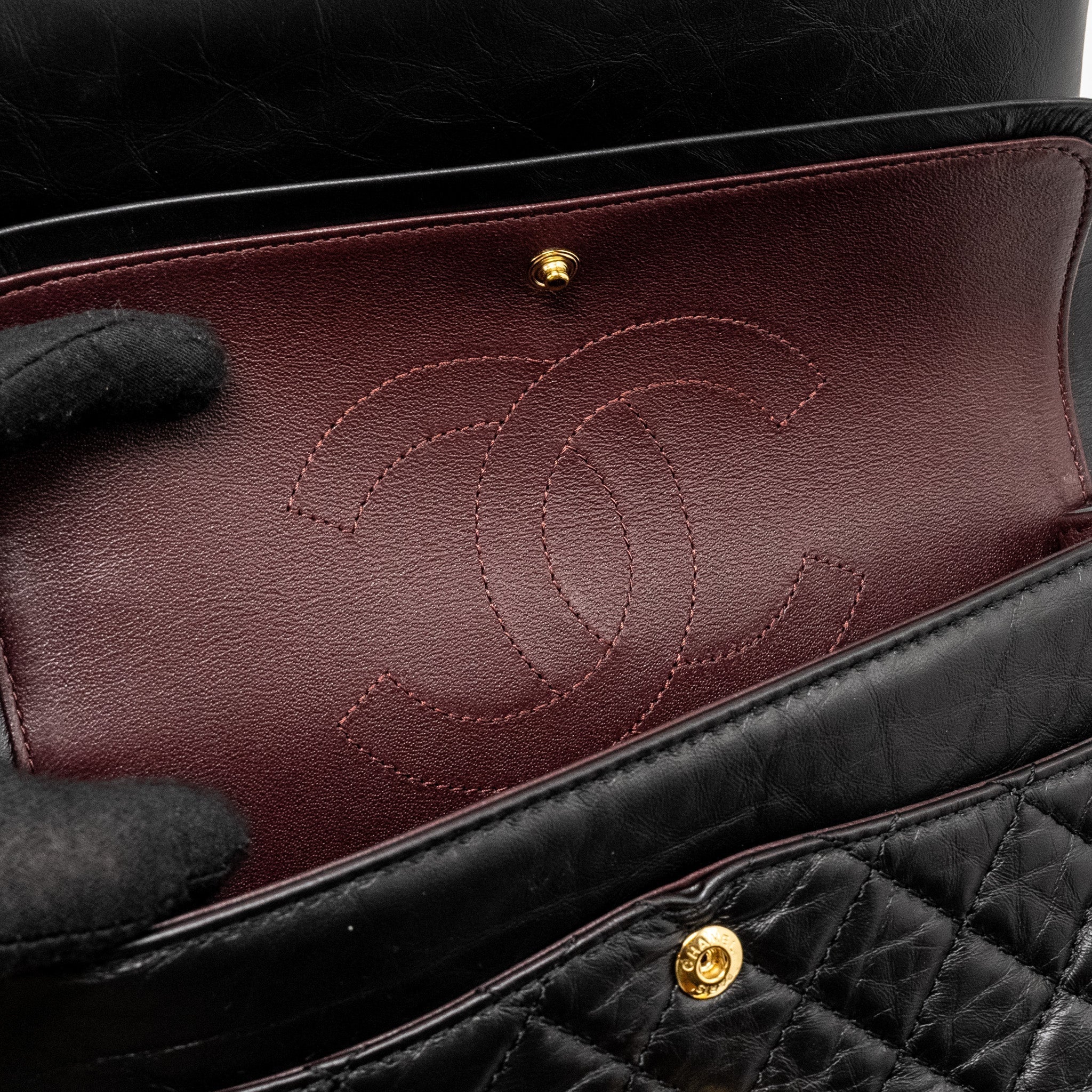 chanel-small-2-55-reissue-double-flap-bag-aged-calfskin-black-ghw-microchip