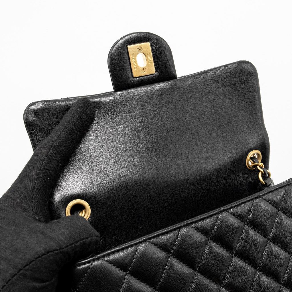 chanel-24k-pearl-crush-mini-rectangular-flap-bag-shiny-lambskin-black-ghw-microchip