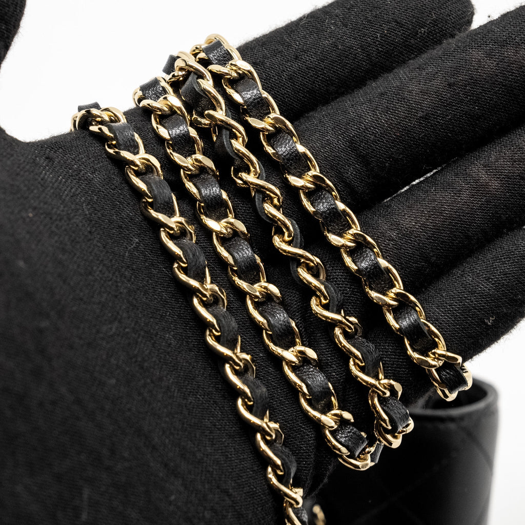 chanel-22a-phone-case-mini-wallet-on-chain-lambskin-black-lghw-microchip-copy