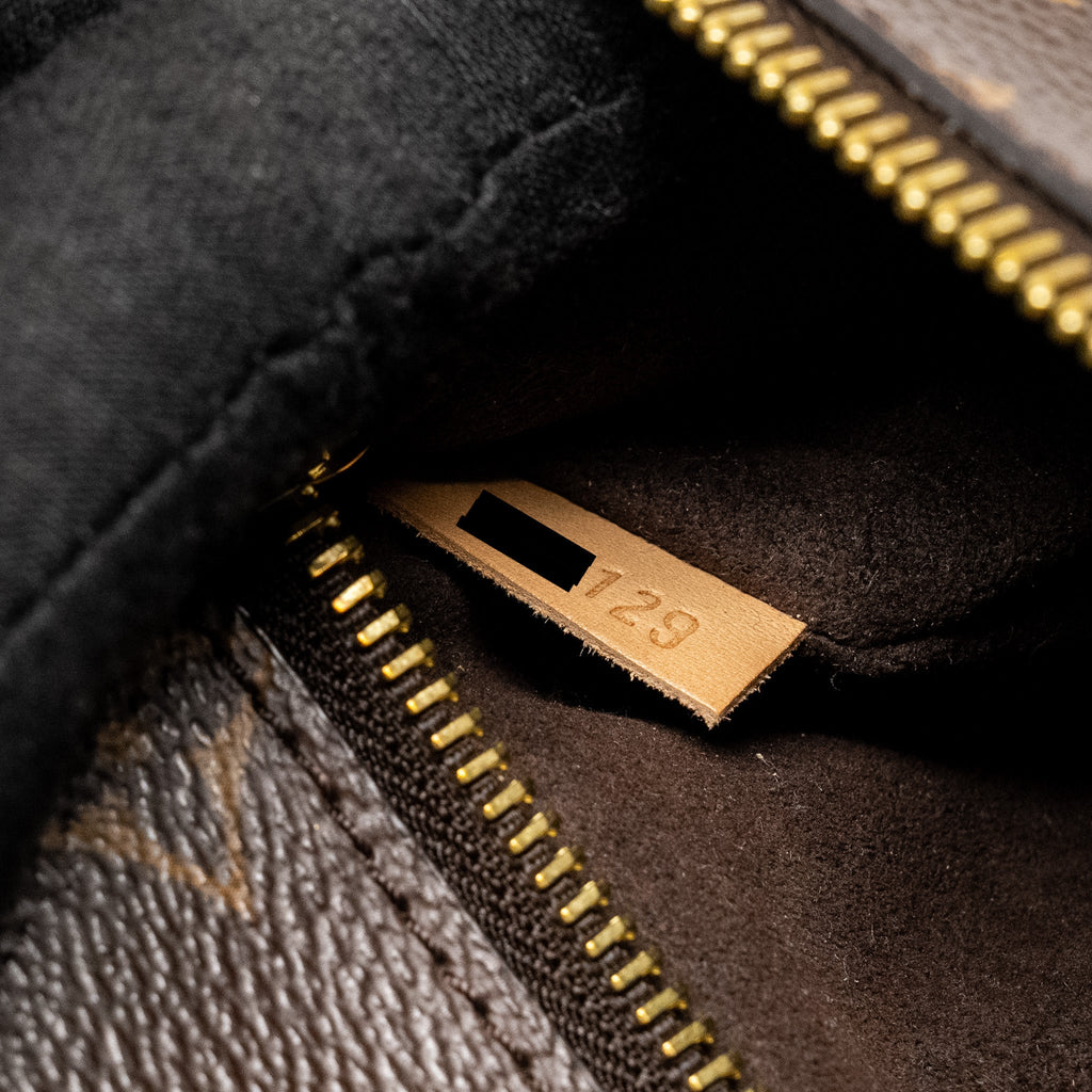 louis-vuitton-pochette-metis-monogram-canvas-ghw-28