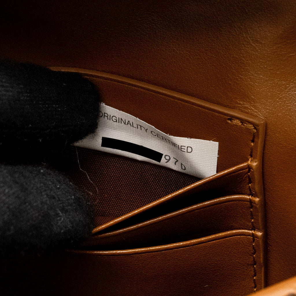 bottega-veneta-andiamo-clutch-bag-lambskin-brown-ghw
