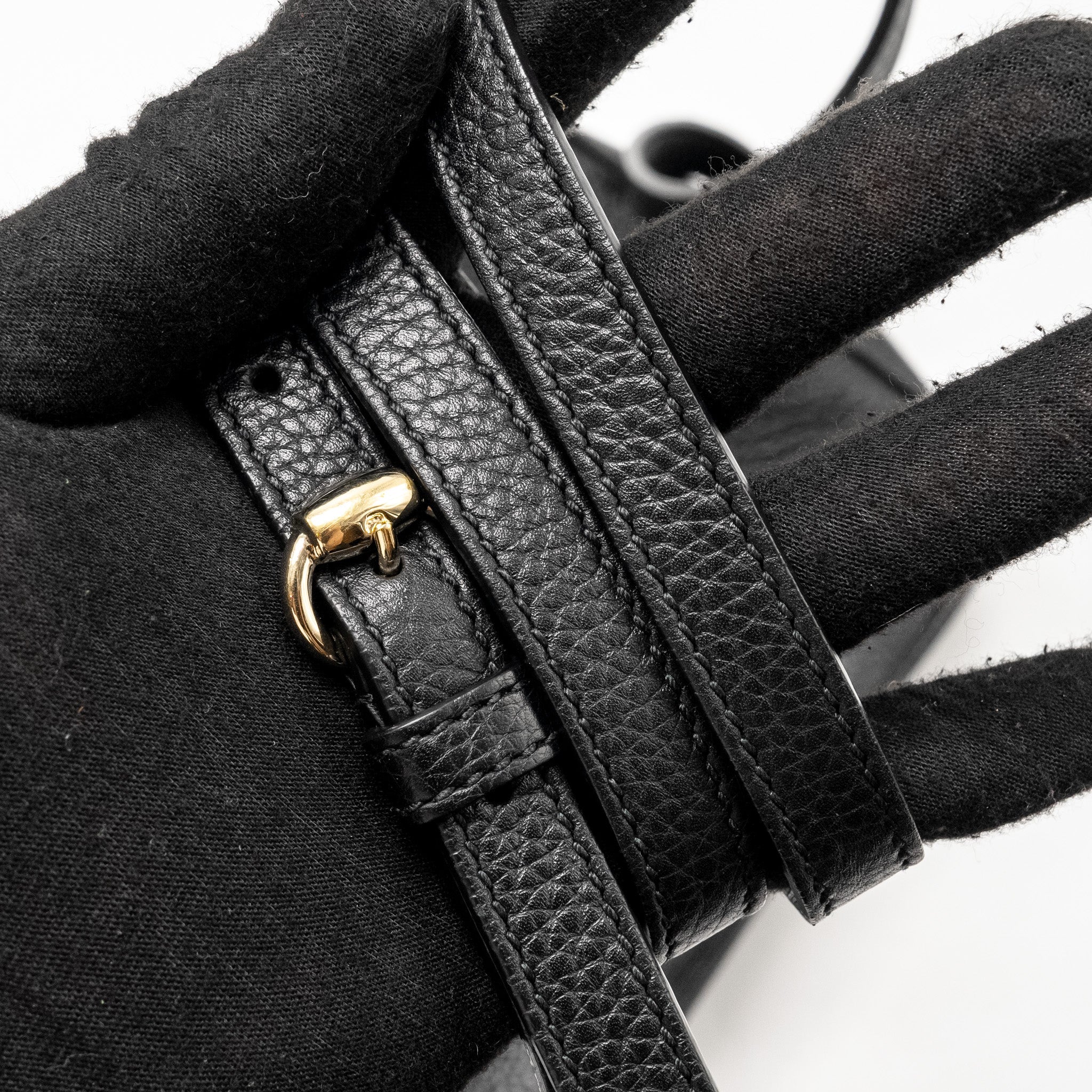 gucci-blondie-mini-shoulder-bag-calfskin-black-lghw