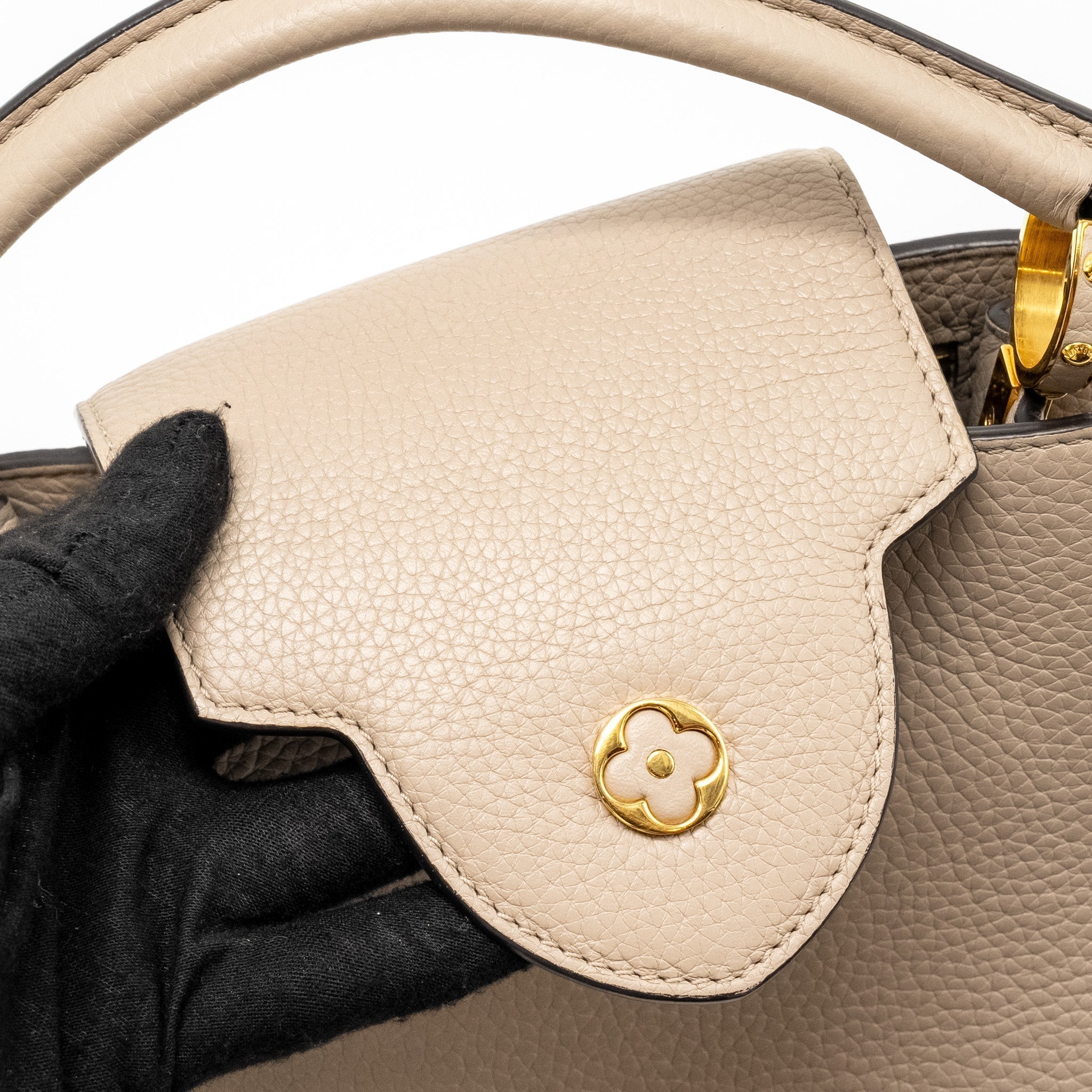 louis-vuitton-capucines-bb-taurillon-light-grey-ghw