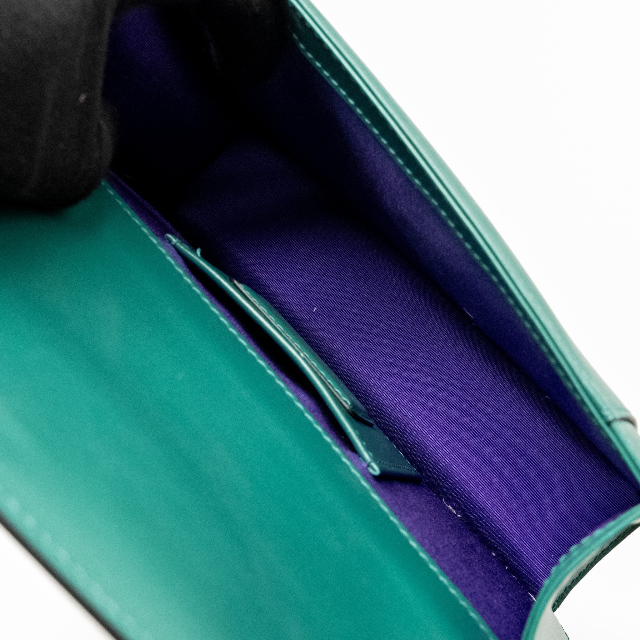 bvlgari-serpenti-forever-bag-calfskin-green-lghw