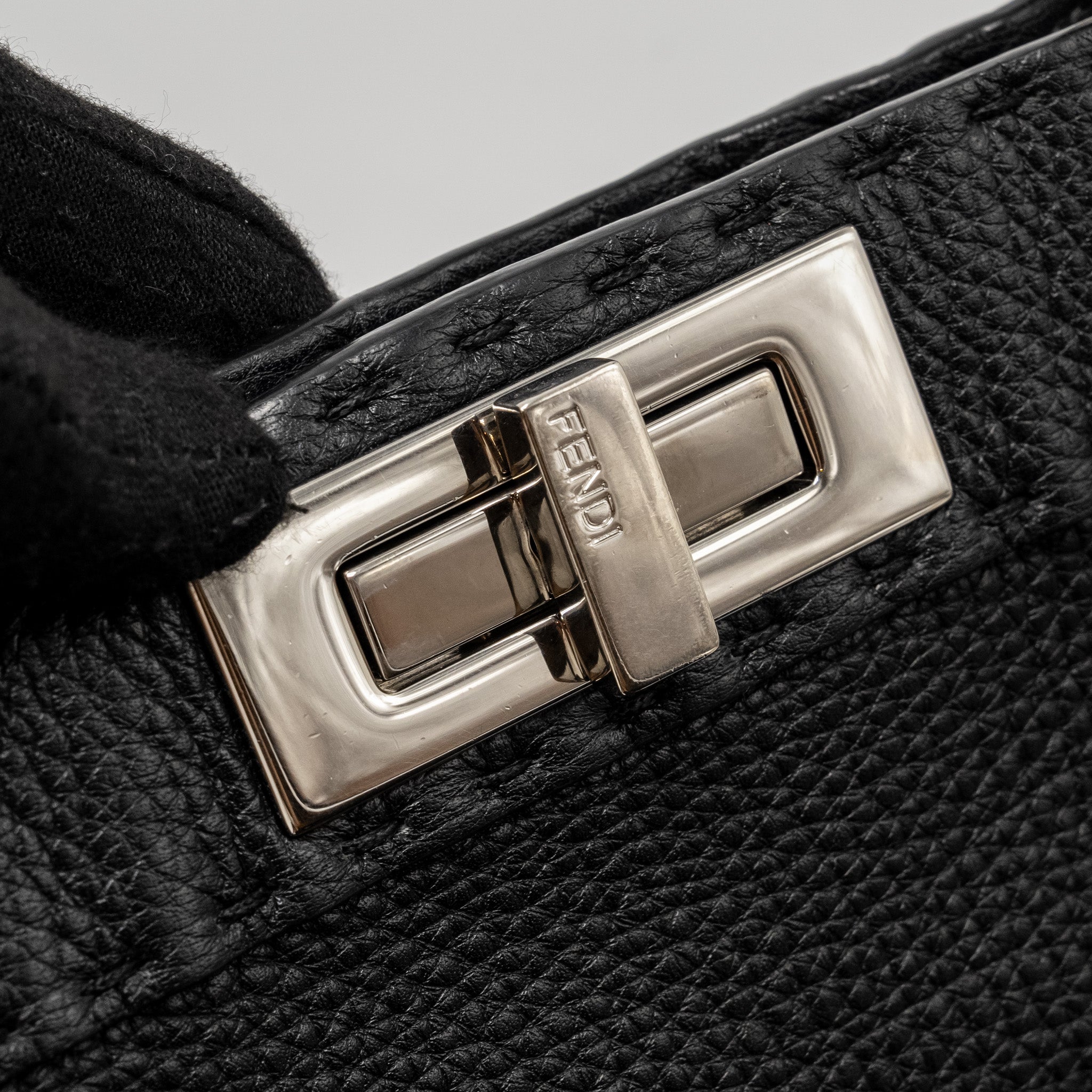 fendi-medium-peekaboo-bag-calfskin-black-shw
